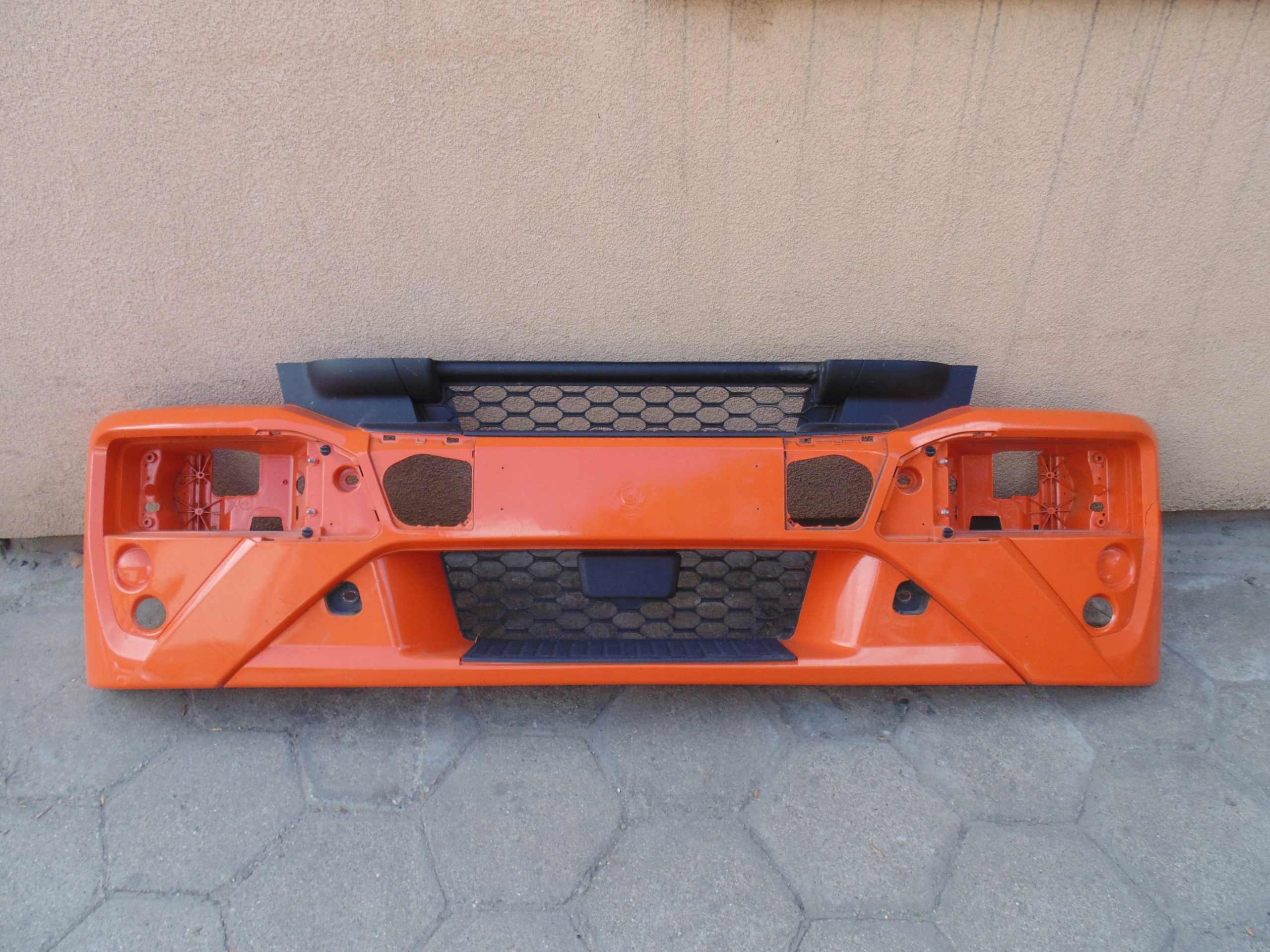 Zderzak PRZÓD Iveco EUROCARGO EURO CARGO