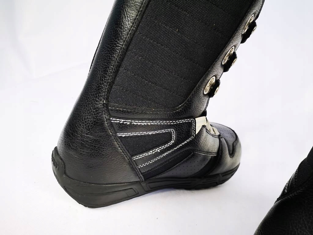 BUTY SNOWBOARDOWE BURTON CASA 40,5 255mm UŻYWANE Twardość (flex) miękkie