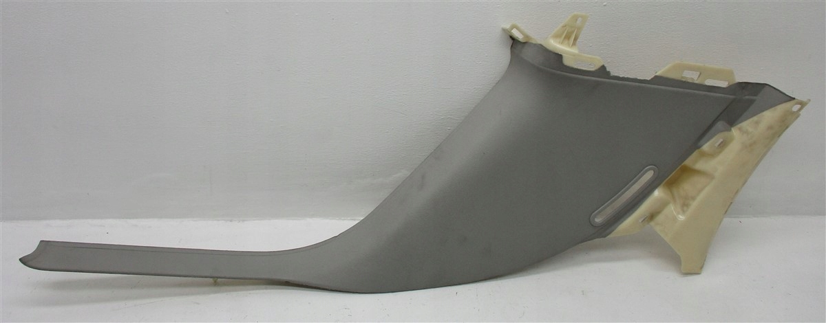 Облицовка стойки правая MERCEDES GL X164 A1646905325