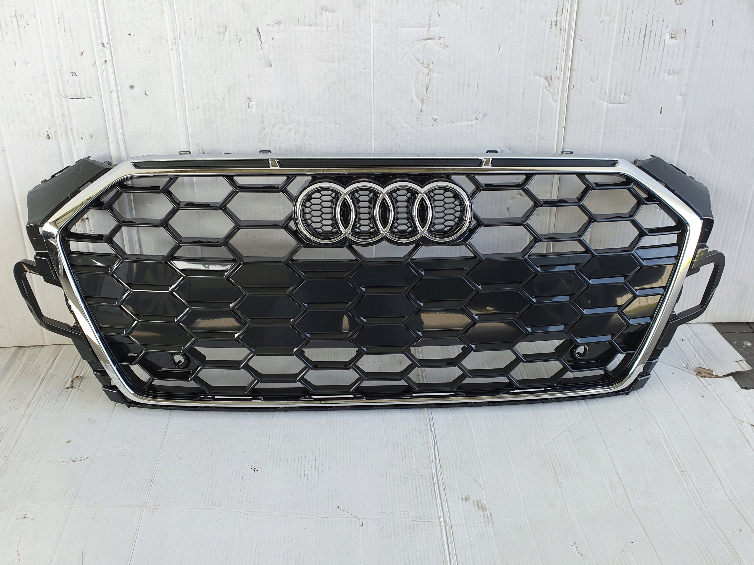 Audi A5 II рестайлинг 8W6 s решетка радиатора