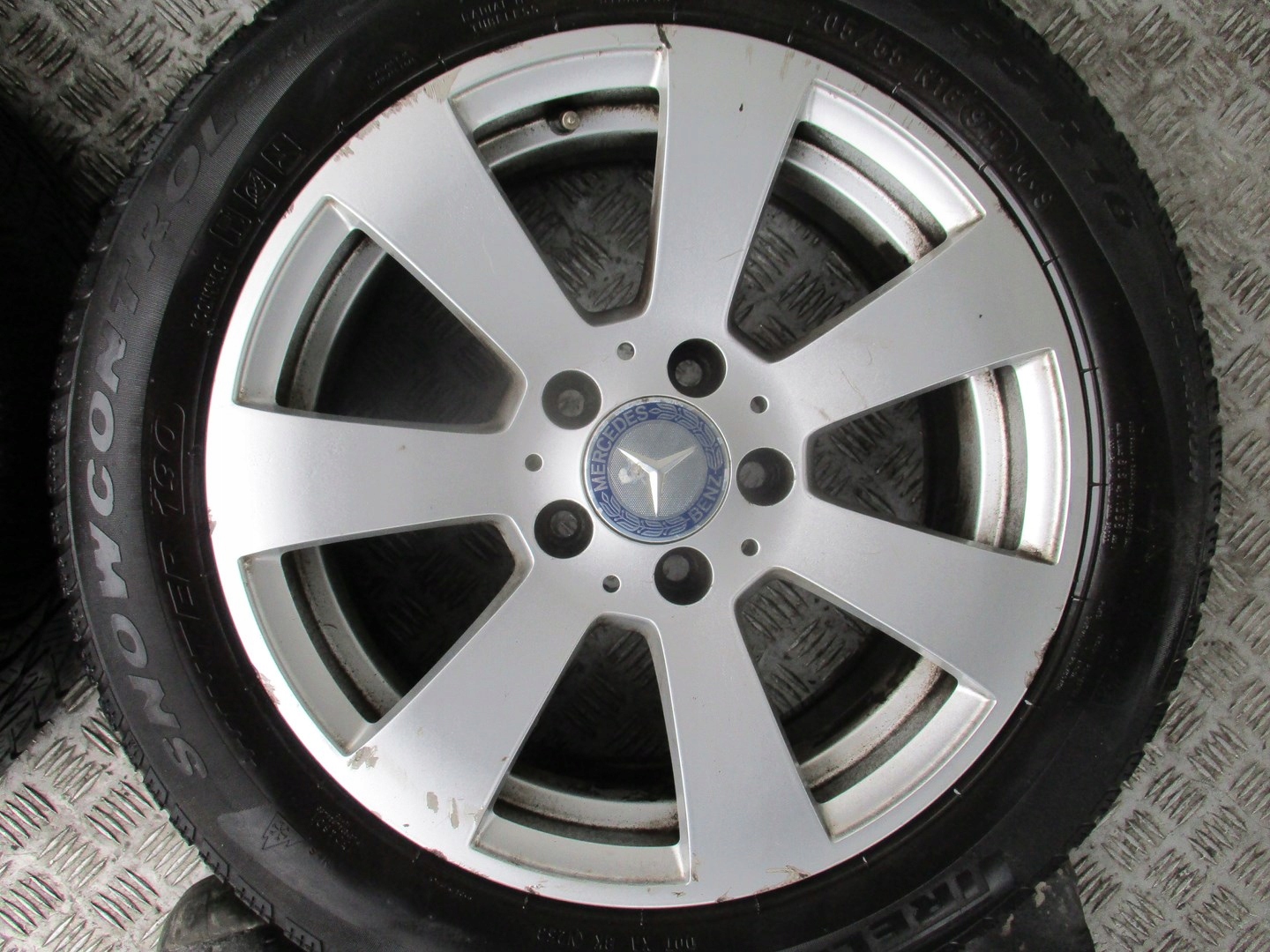 Koła Felgi Opony Mercedes C klasa 204 R16 Rodzaj opon Letnie