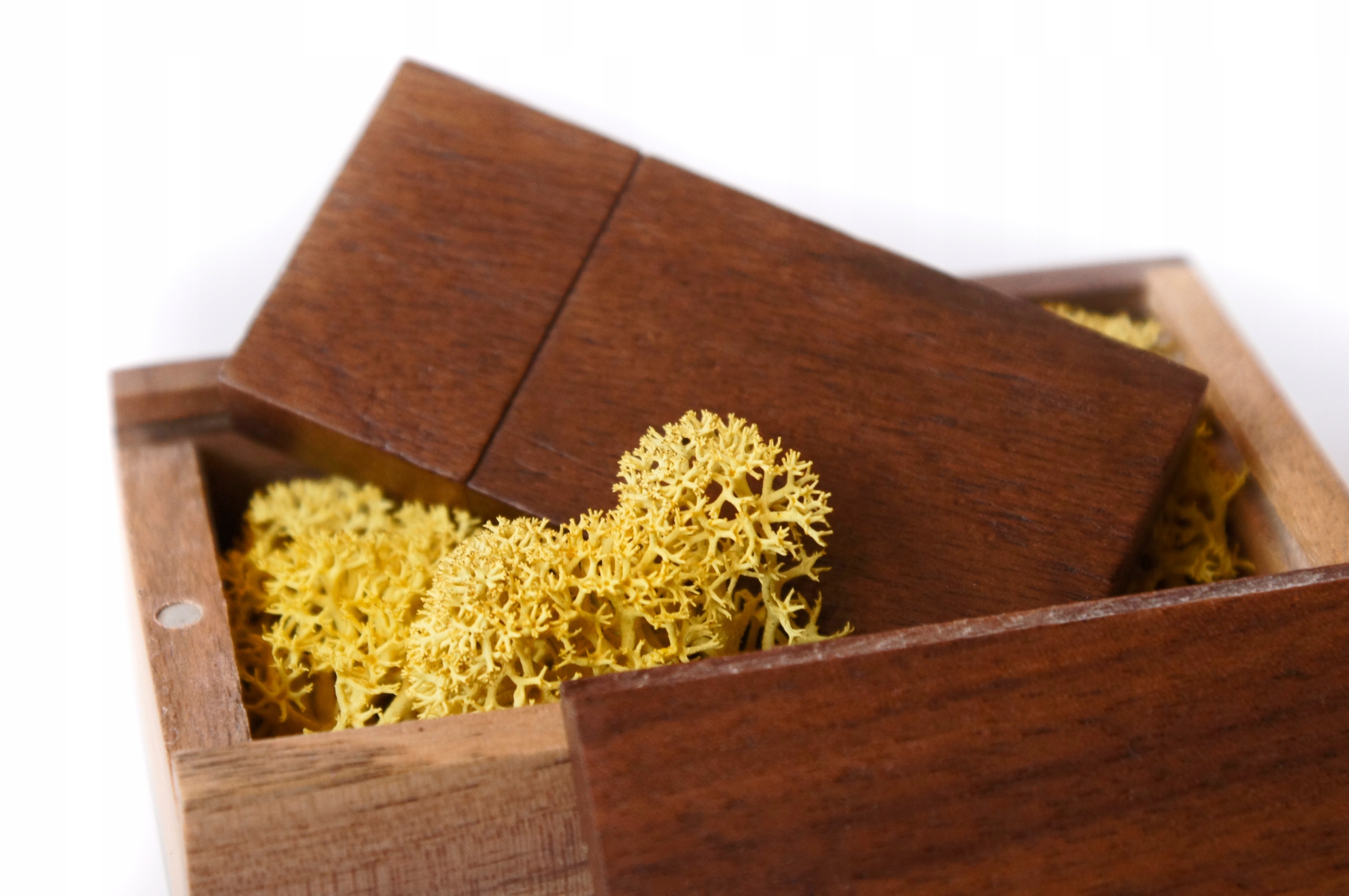 Pendrive drewniane 8 GB + pudełko + Mech Interfejs USB 2.0