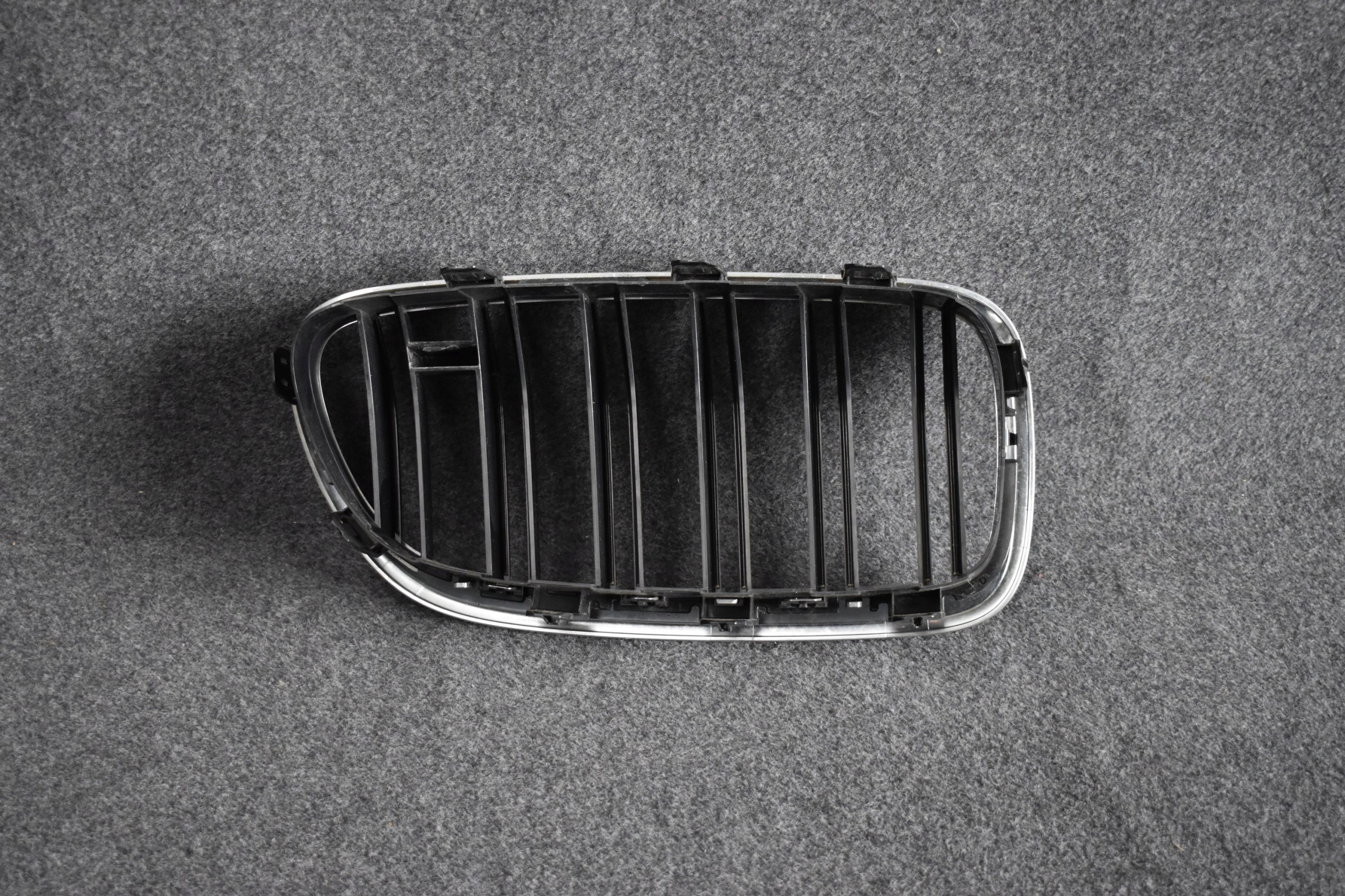 Гриль решетка радиатора левая BMW 5 M5 F10 M-POWER