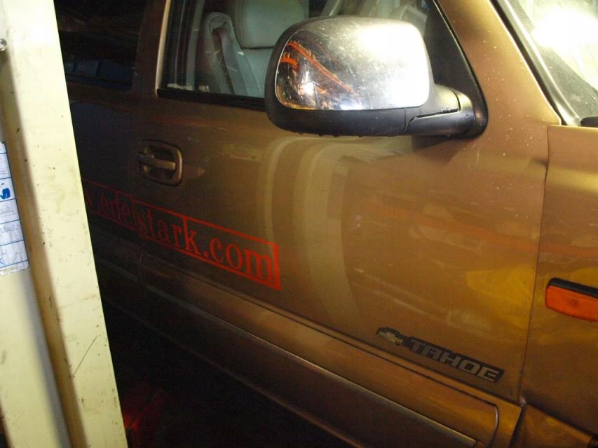 CHEVROLET AVALANCHE 02-06r DRZWI PRZEDNIE PRAWE