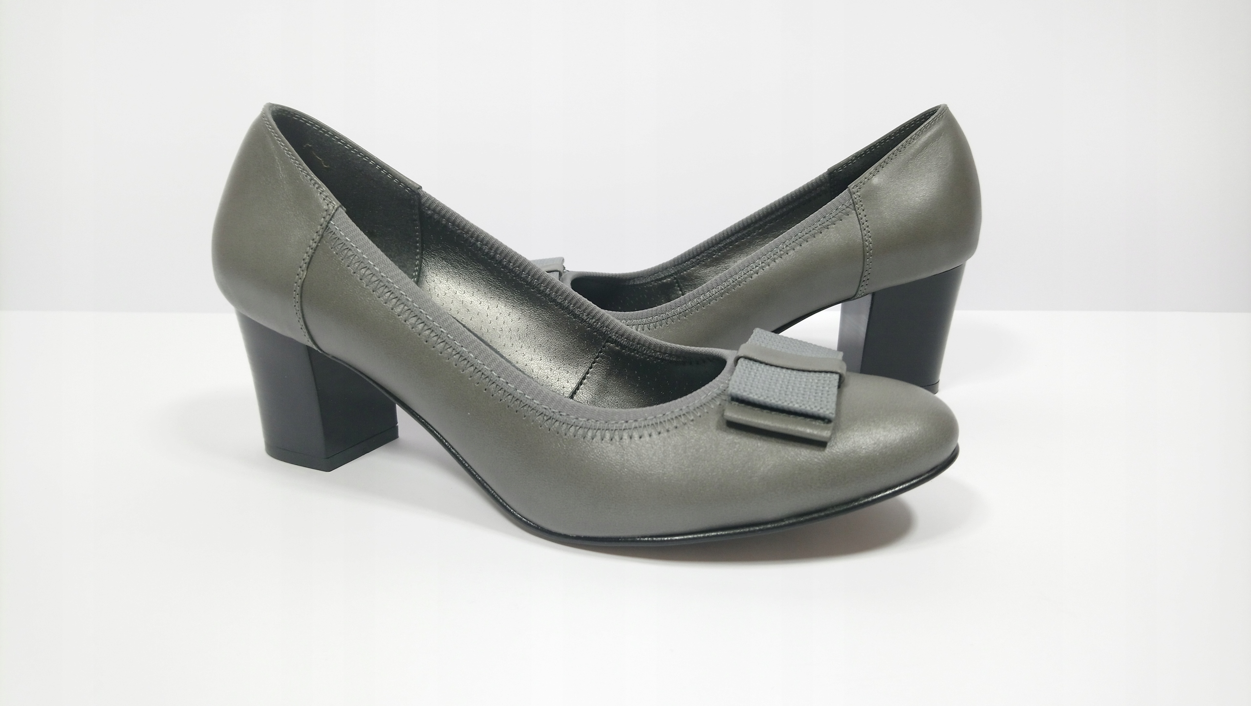 Krisbal 100 lodičky Polské popel 39 Kůže