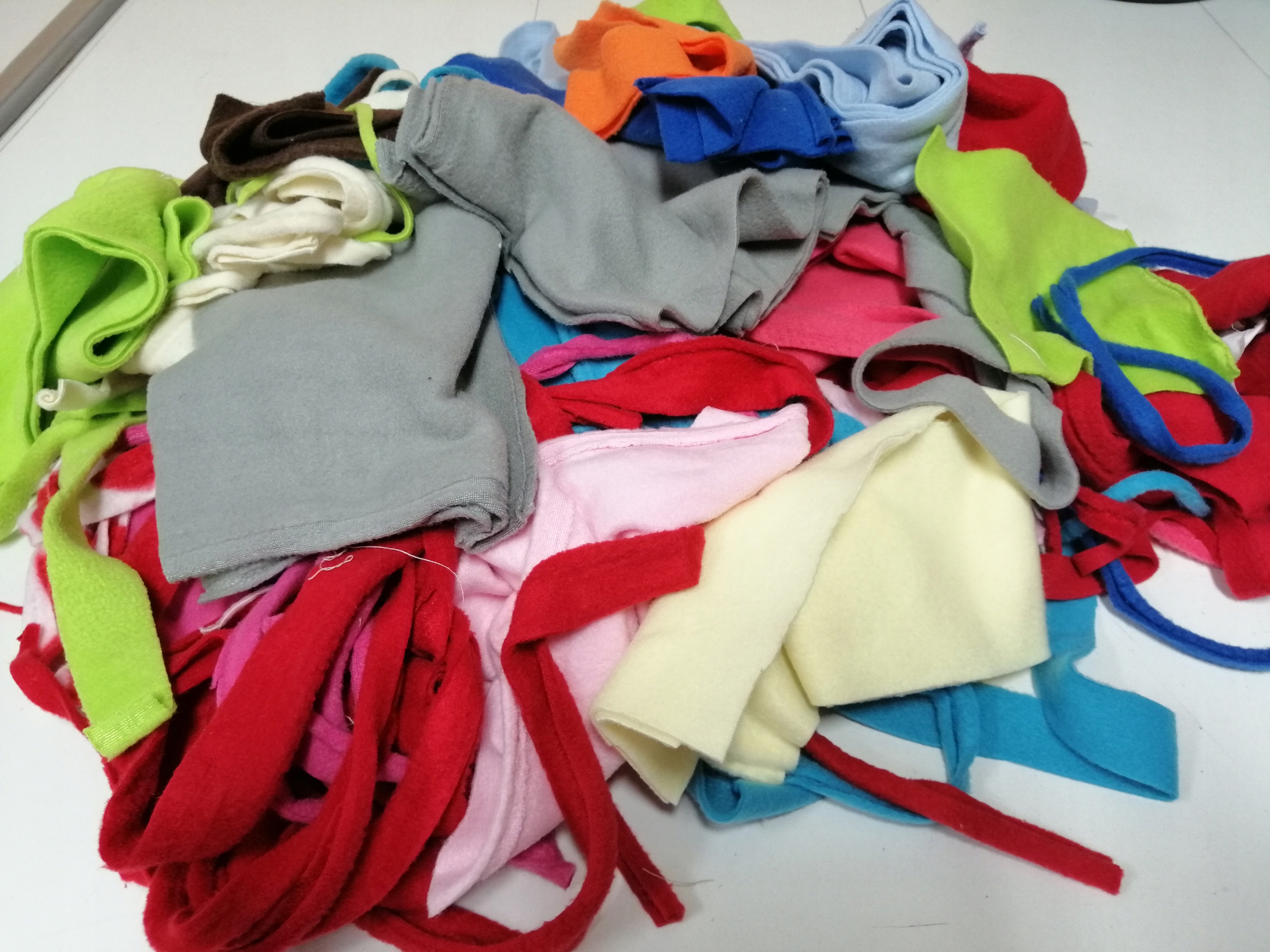 ОБРЕЗКИ ,ОБРЫВКИ ,ОСТАТКИ , КУСОЧКИ ВАТКИ НА КГ.