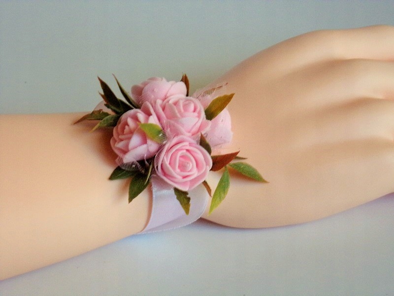 K 13 C * Kotylion bukiecik na rękę ślub studniówka Rodzaj kotylion