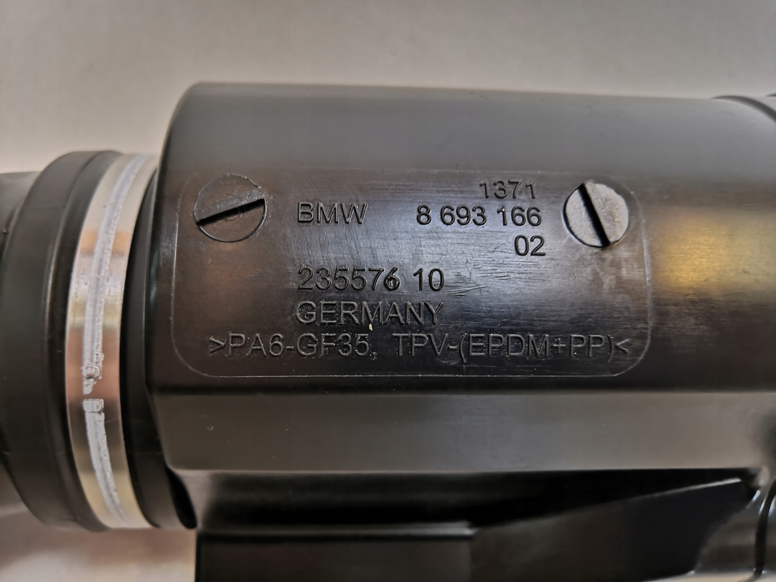 BMW OE KAMEX-8693166 труба шланг патрубок Воздух