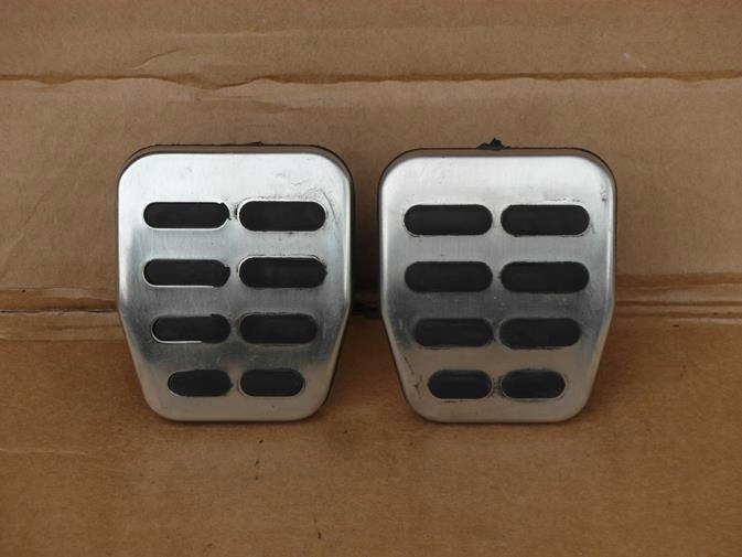 AUDI TT 8N S3 8L NAKŁADKI NA PEDAŁY SPRZĘGŁO HAMULEC 8N0721173A 8N0721174A