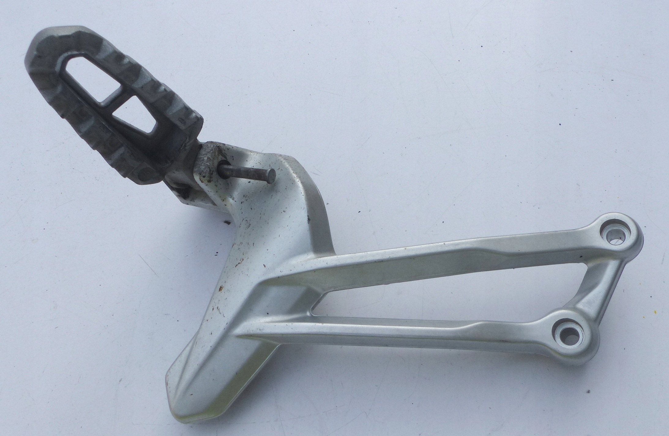 82432631A - + КОМПЛЕКТ ПІДНІЖКА ЗАДНІЙ ЛІВИЙ DUCATI MULTISTRADA 1200