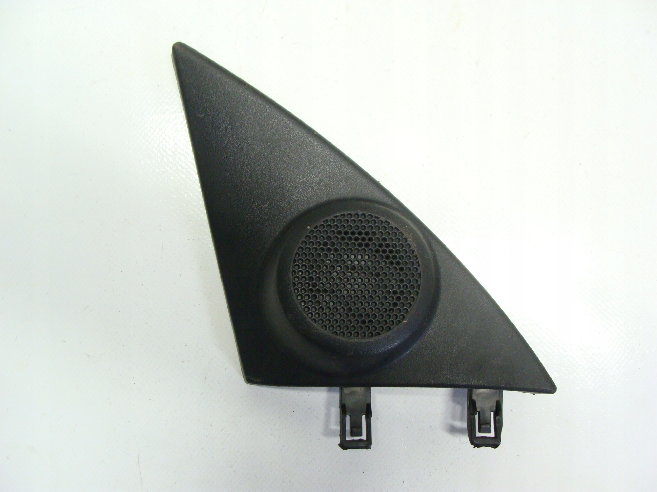 OPEL TIGRA B OSŁONA TRÓJKĄT GŁOŚNIK LEWY PRZÓD