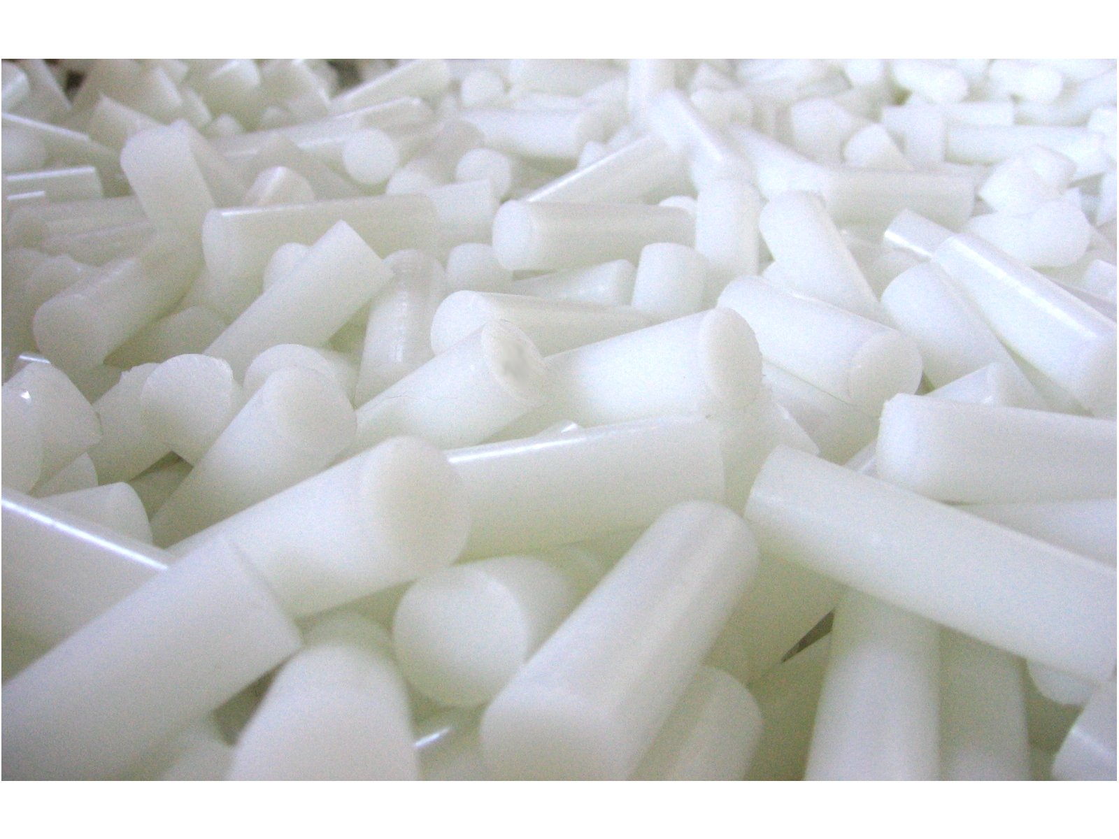 Wałek Pręt Poliamid PA6 fi 65 x 250 mm 24H Jakość Waga produktu z opakowaniem jednostkowym 2 kg