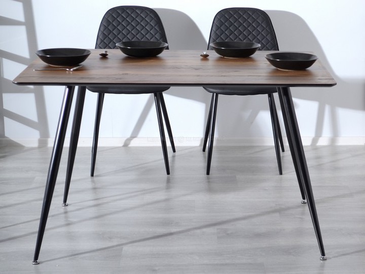 MAŁY LEKKI STÓŁ NA 4 NOGACH ONEKA ORZECH VINTAGE Szerokość mebla 120 cm