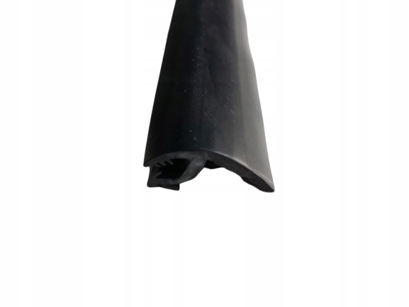 Górna uszczelka szyby czołowej RENAULT TRAFIC 01-