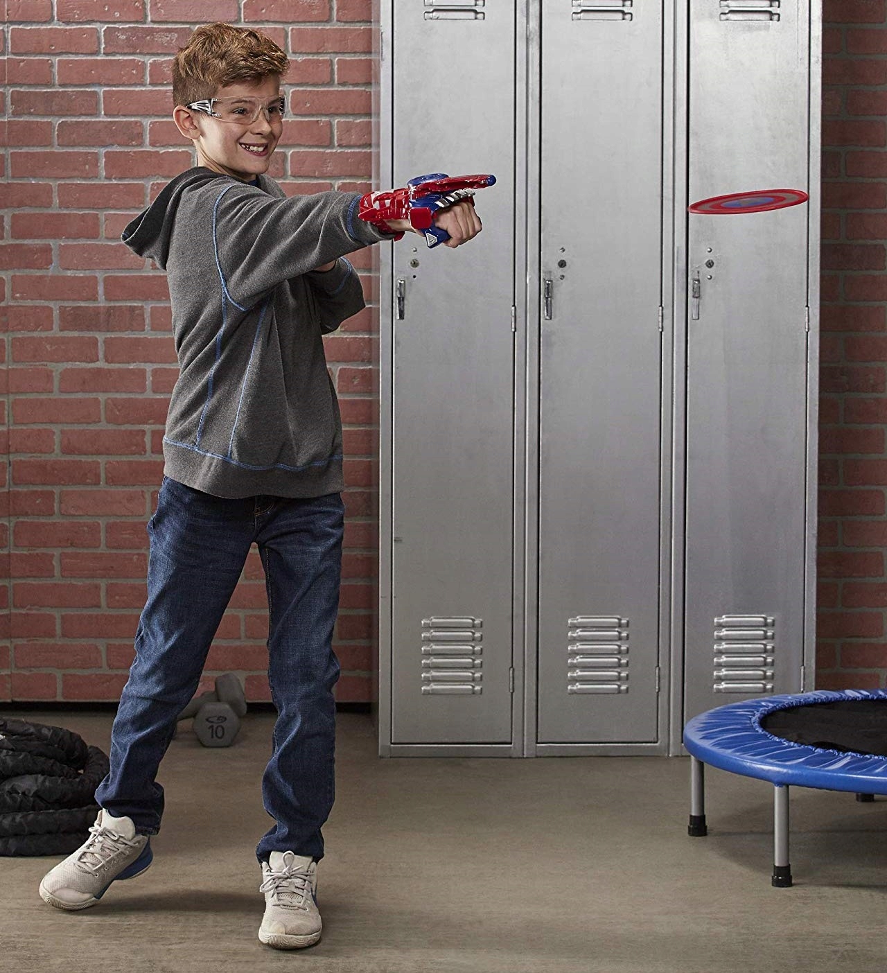 Nerf Kapitan Ameryka Avengers Rękawica Blaster Wiek dziecka 4 lata +