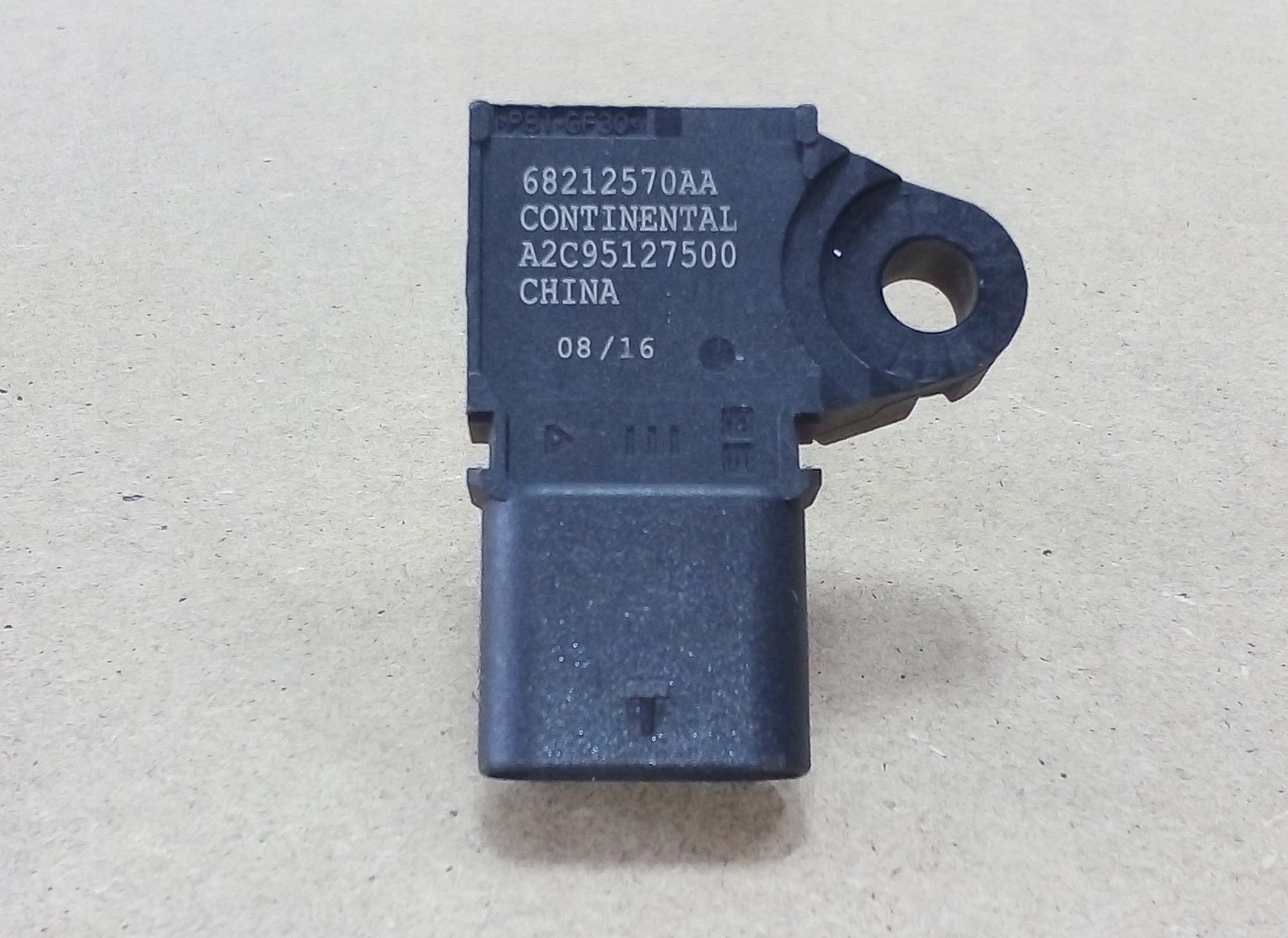 CONTINENTAL CZUJNIK CIŚNIENIA MAPSENSOR 68212570AA Typ samochodu Samochody osobowe