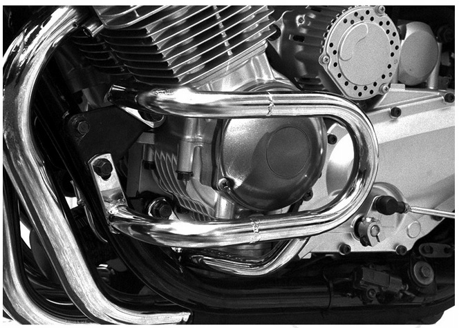 711.70.70 - GMOLE ЗАХИСТ ДВИГУНА YAMAHA XJ 900 КРАШ КОЛОДКИ