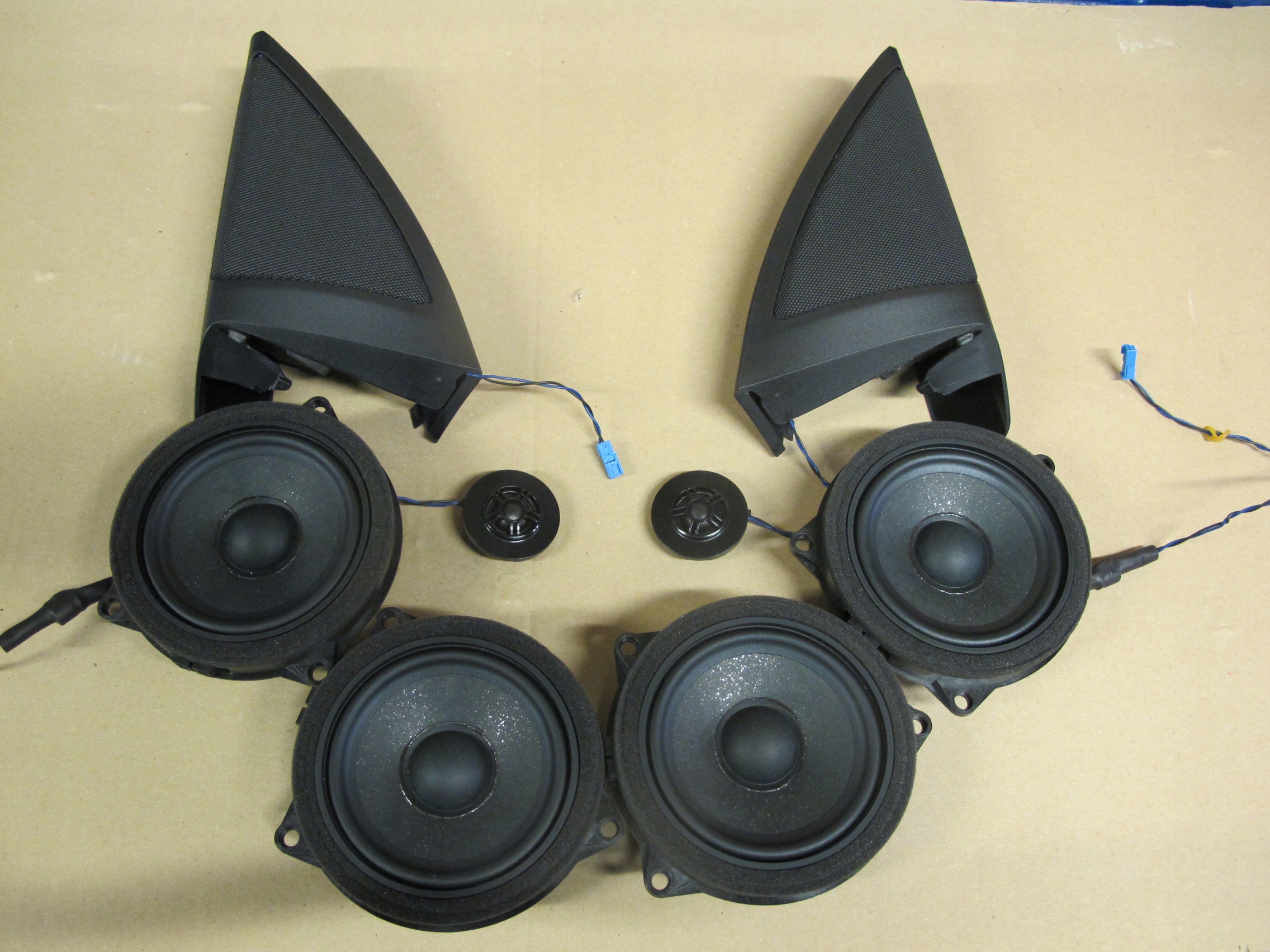 Комплект динаміків BMW G01 PREMIUM.