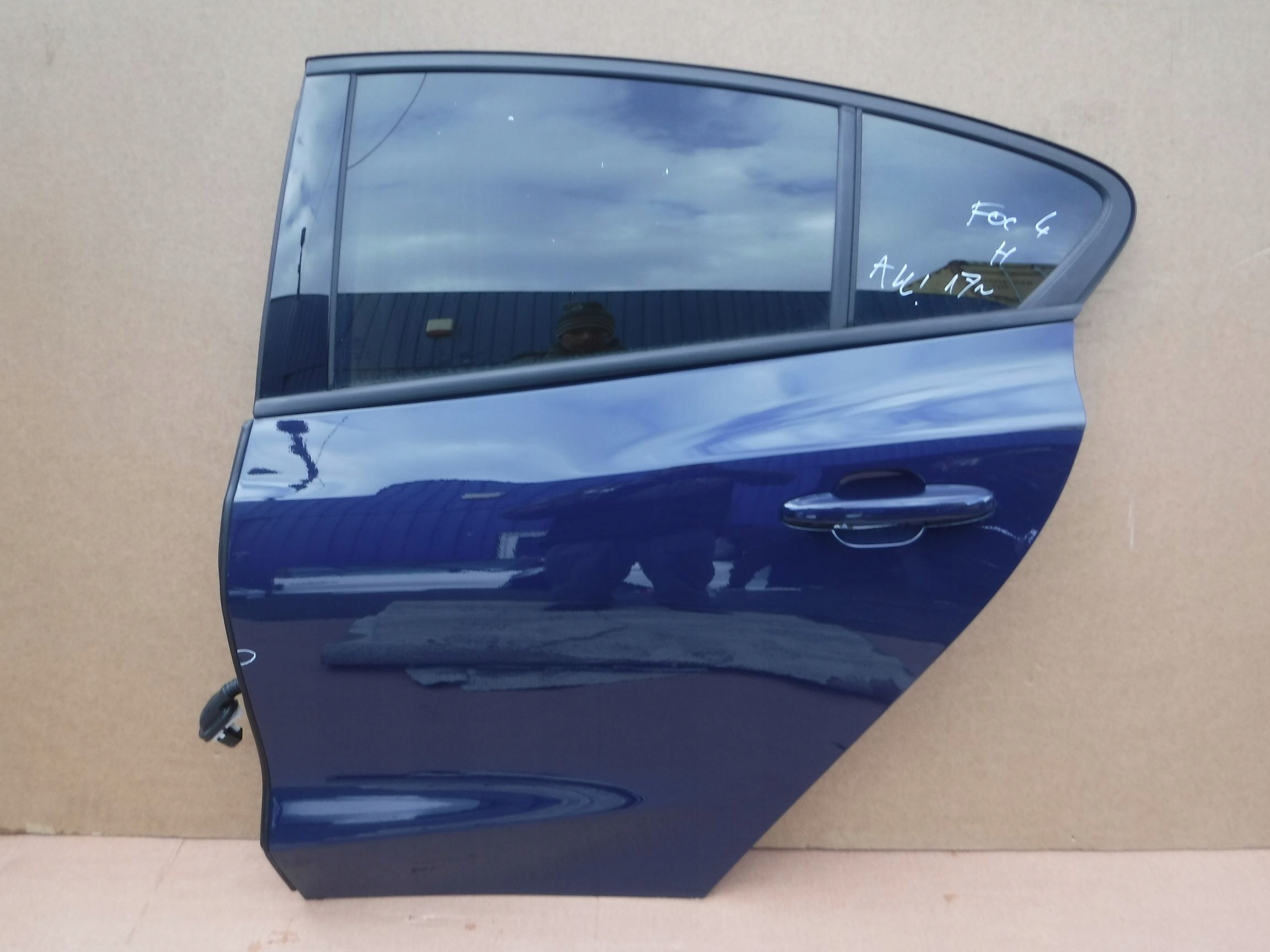 DRZWI LEWE TYLNE FORD FOCUS MK4 BLAZER BLUE 5D