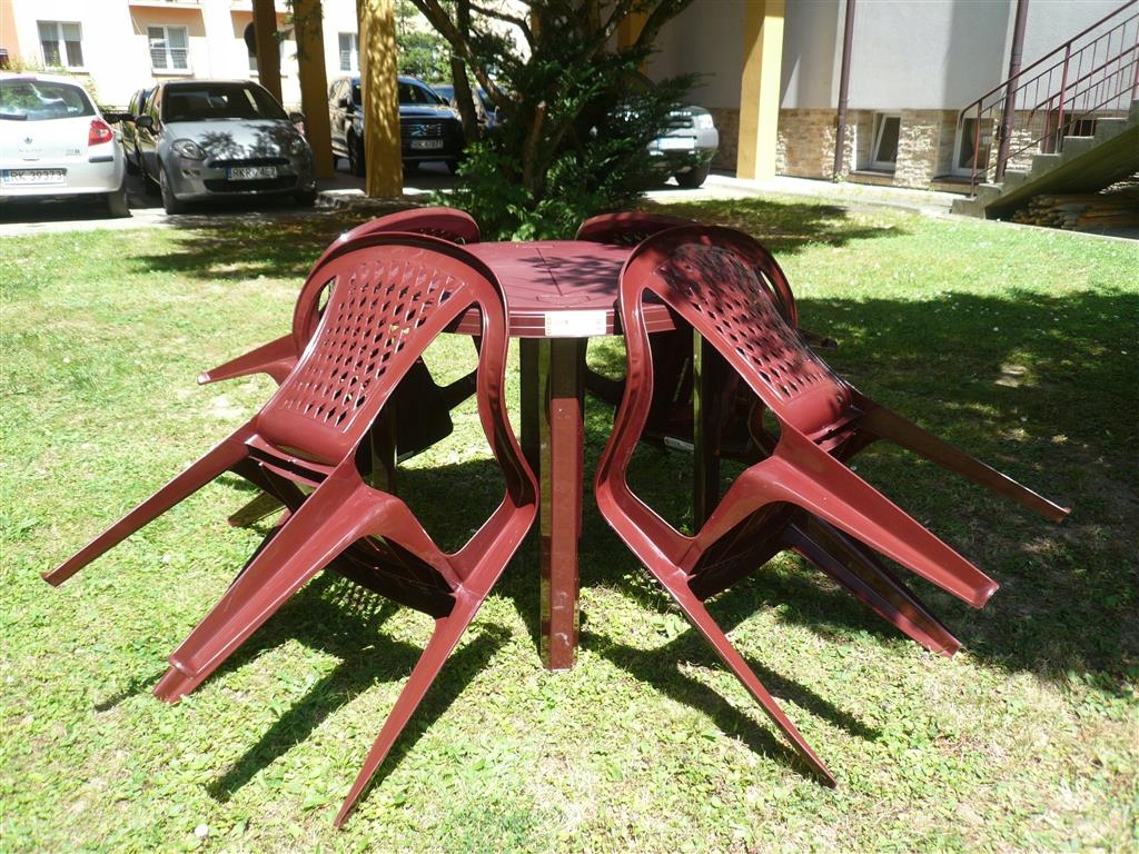 OGRODOWY BORDOWY ZESTAW 4+1 KRZESŁA STÓŁ PLASTIK Producent OŁER