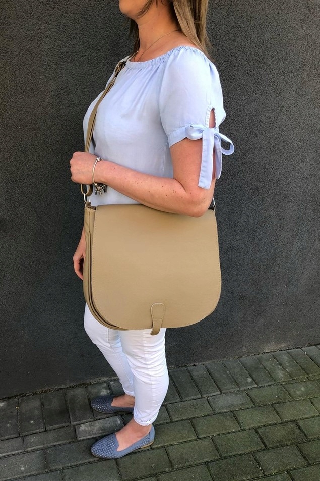 BRĄZOWA TOREBKA TORBA A4 LISTONOSZKA SKÓRA NATURALNA KONIAK Vera Pelle Płeć kobieta