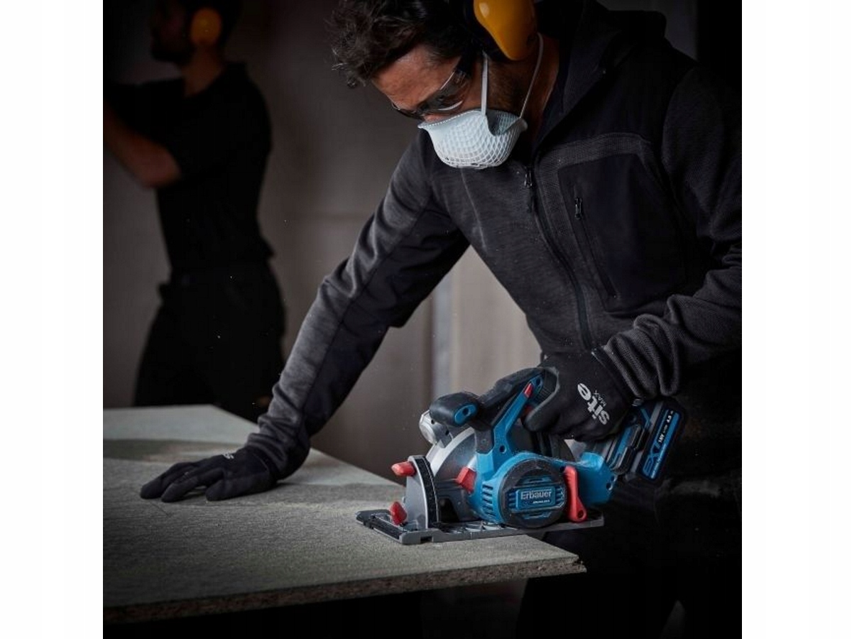 NOWA Piła pilarka tarczowa do drewna akumulatorowa Erbauer 165 mm 18 V Marka Erbauer