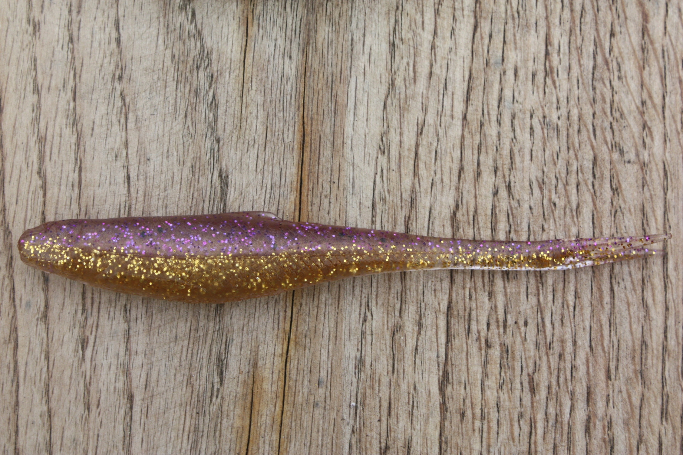 GUMA REALISTIC SHAD MATUSIAK KIEŁB 6cm nr 020 Jaskółka