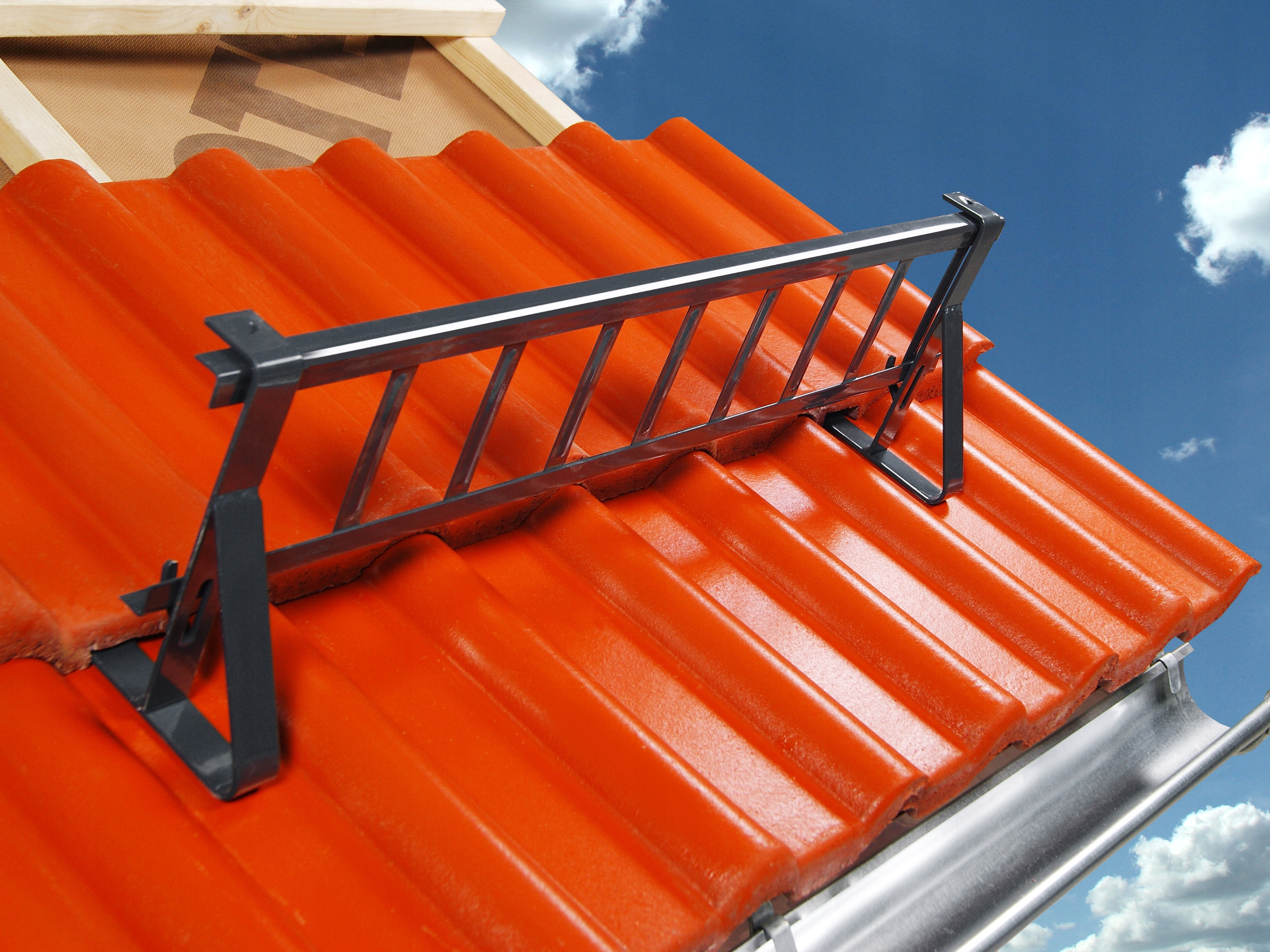 Płotek śniegowy do dachówek beton. i ceram. Liczba uchwytów 3