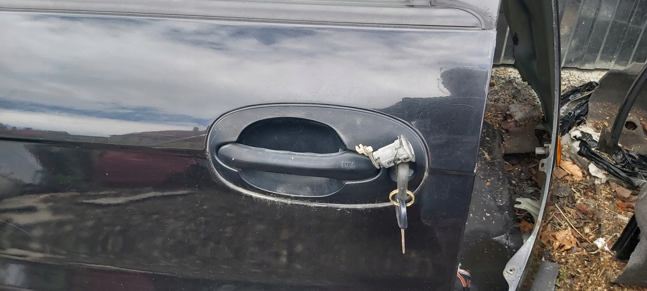 WKLADKA DRZWI LEWYCH PRAWYCH KLAPY KIA CARNIVAL I