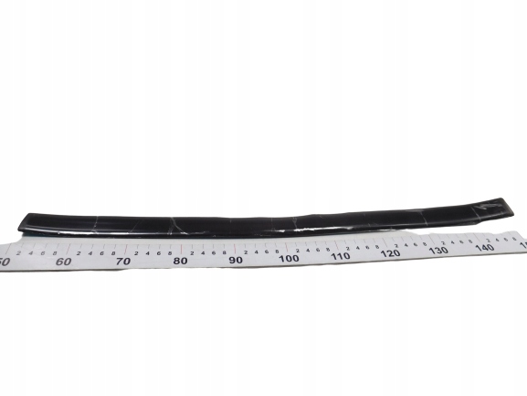 1046415 - МОЛДИНГ ПРАВОЙ ПЕРЕДНЕЙ ДВЕРИ FORD ESCORT MK6 95-99