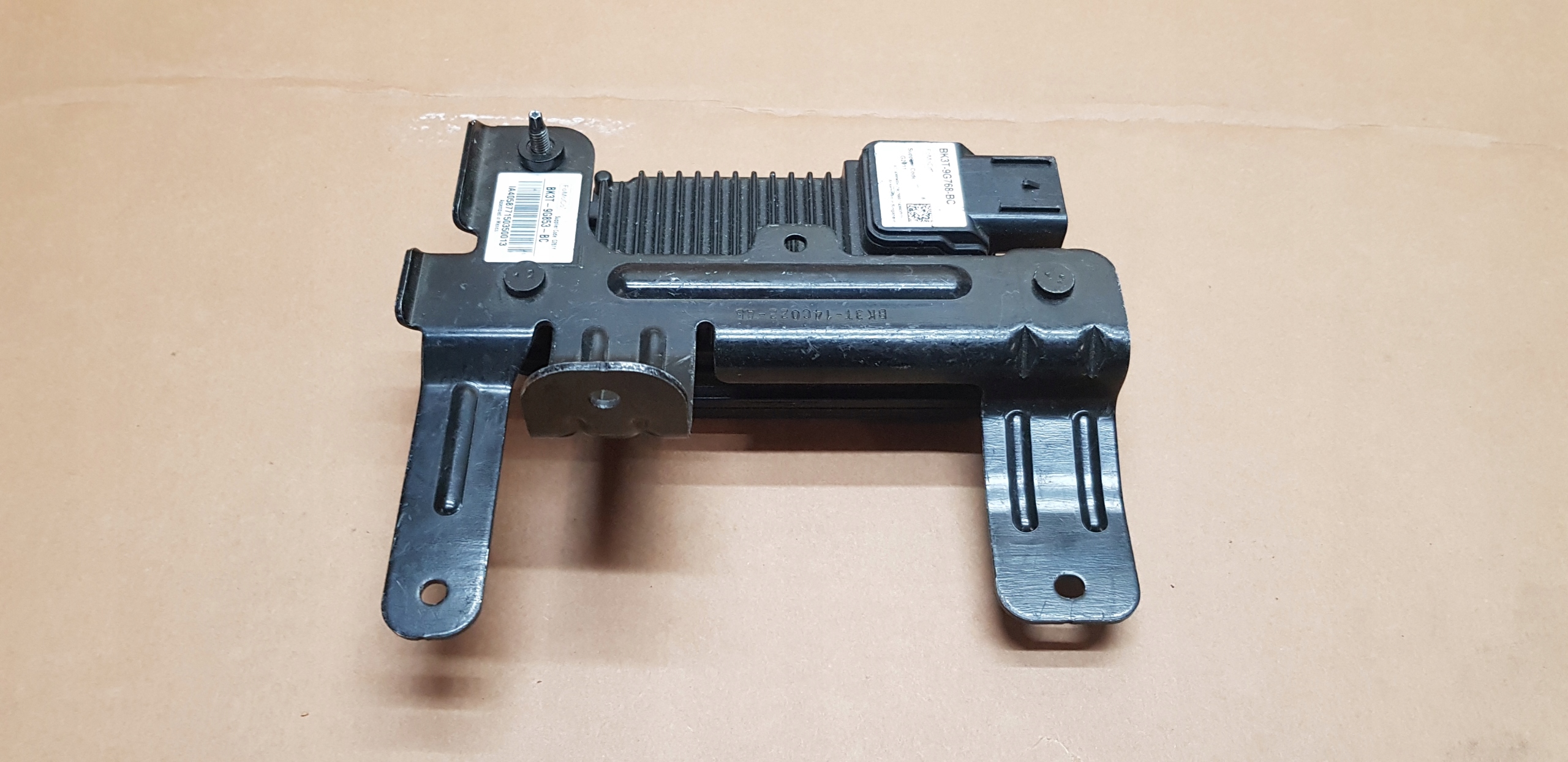 FORD TRANSIT RADAR BK3T-9G768-BC