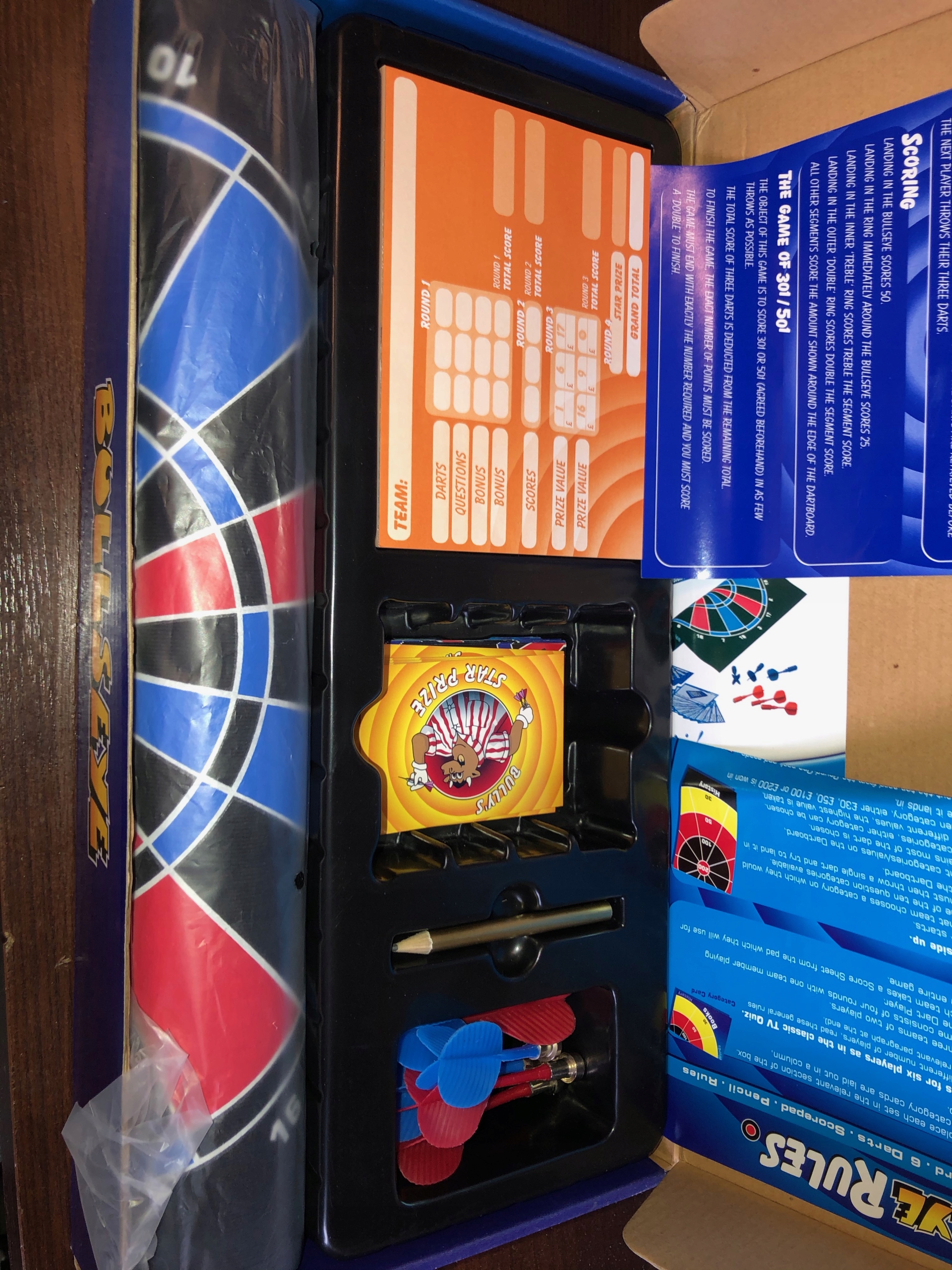 Gra BULLSEYE FAMILY GAME BASED ON TELEVISION DARTS Typ Podstawa