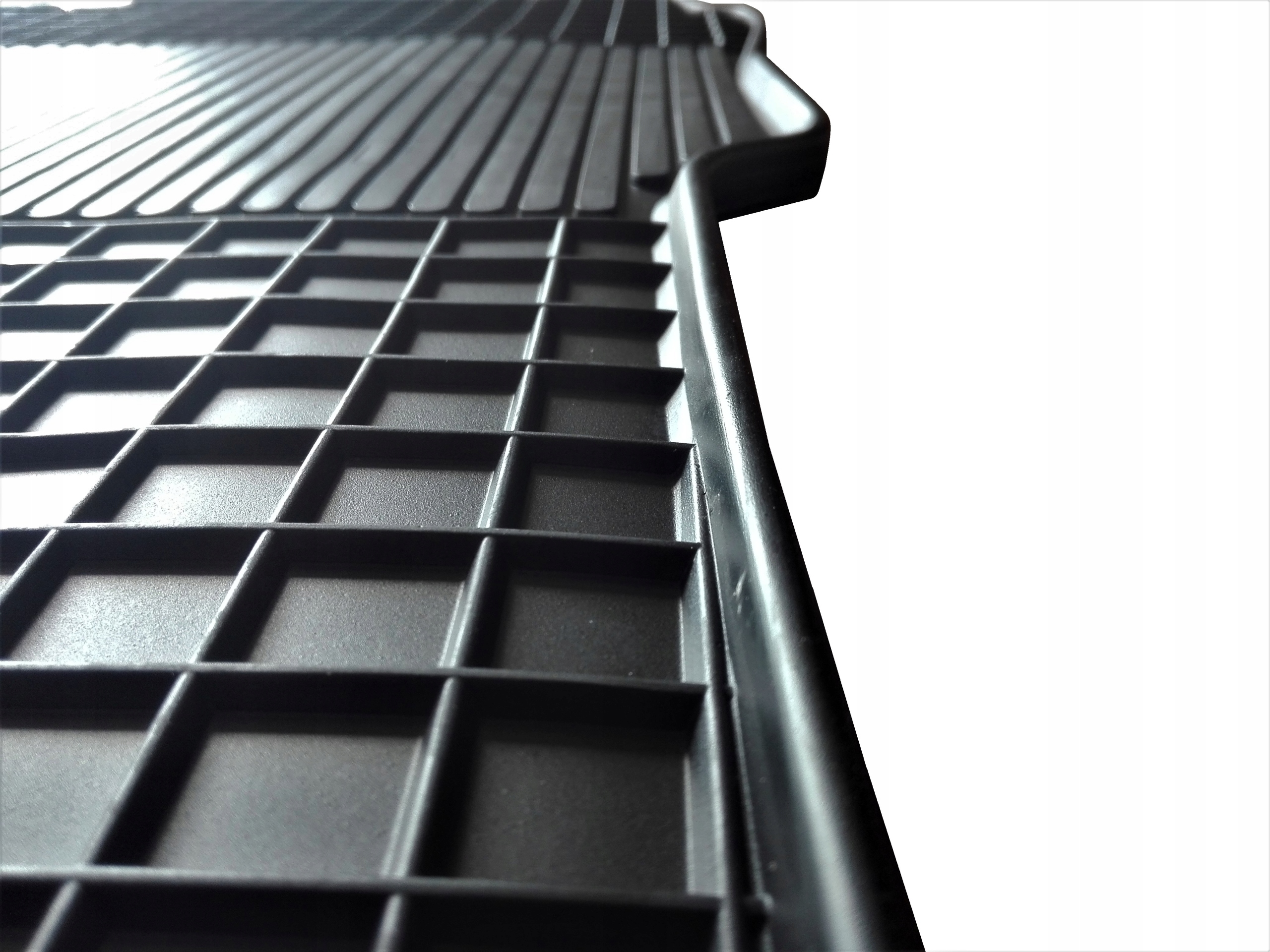 Dywaniki gumowe do KIA SPORTAGE 2 II (2004-2010) ORYGINAŁ EAN (GTIN) 5904828791049