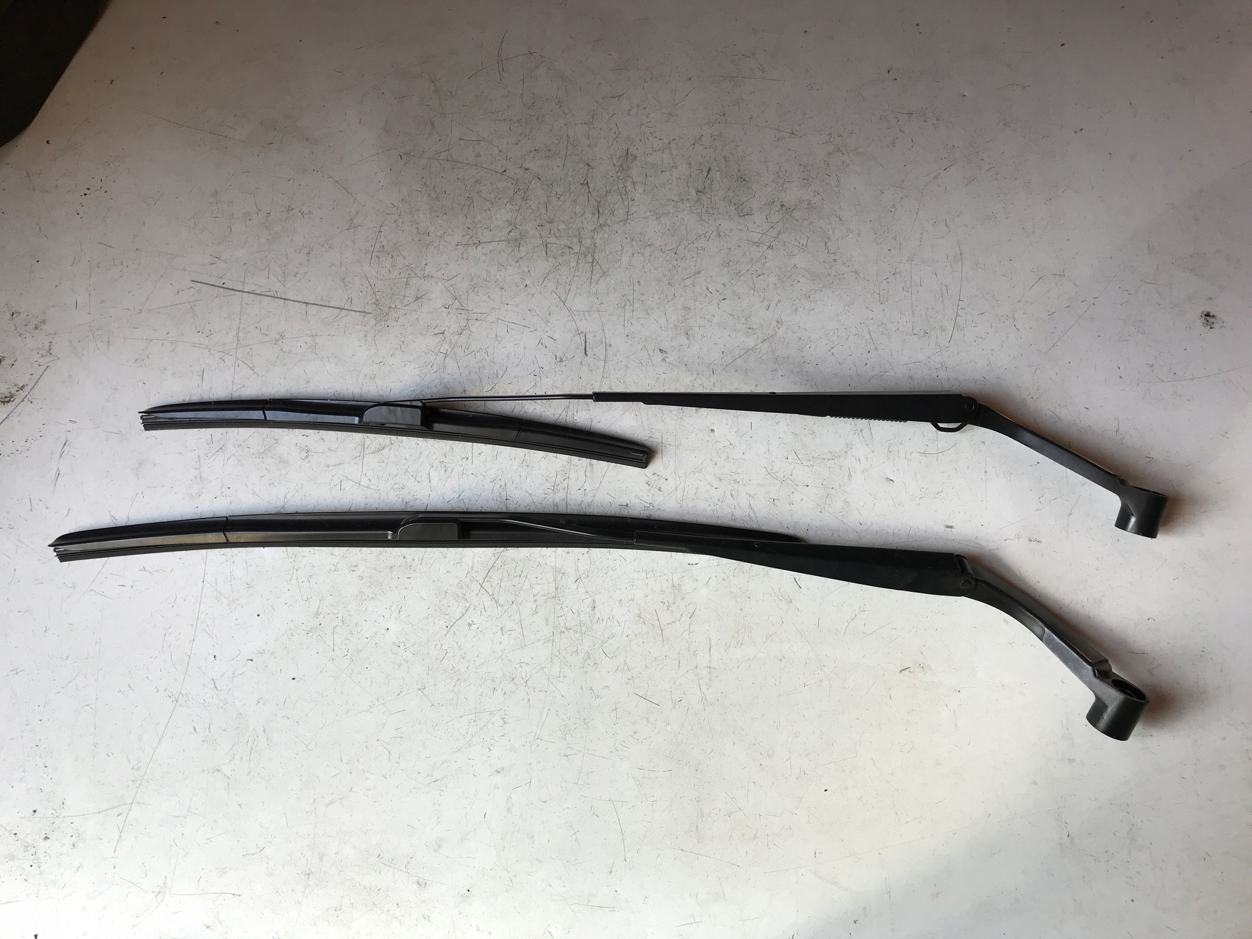 Рычаг стеклоочистителя Navara D23 NP300 Европа