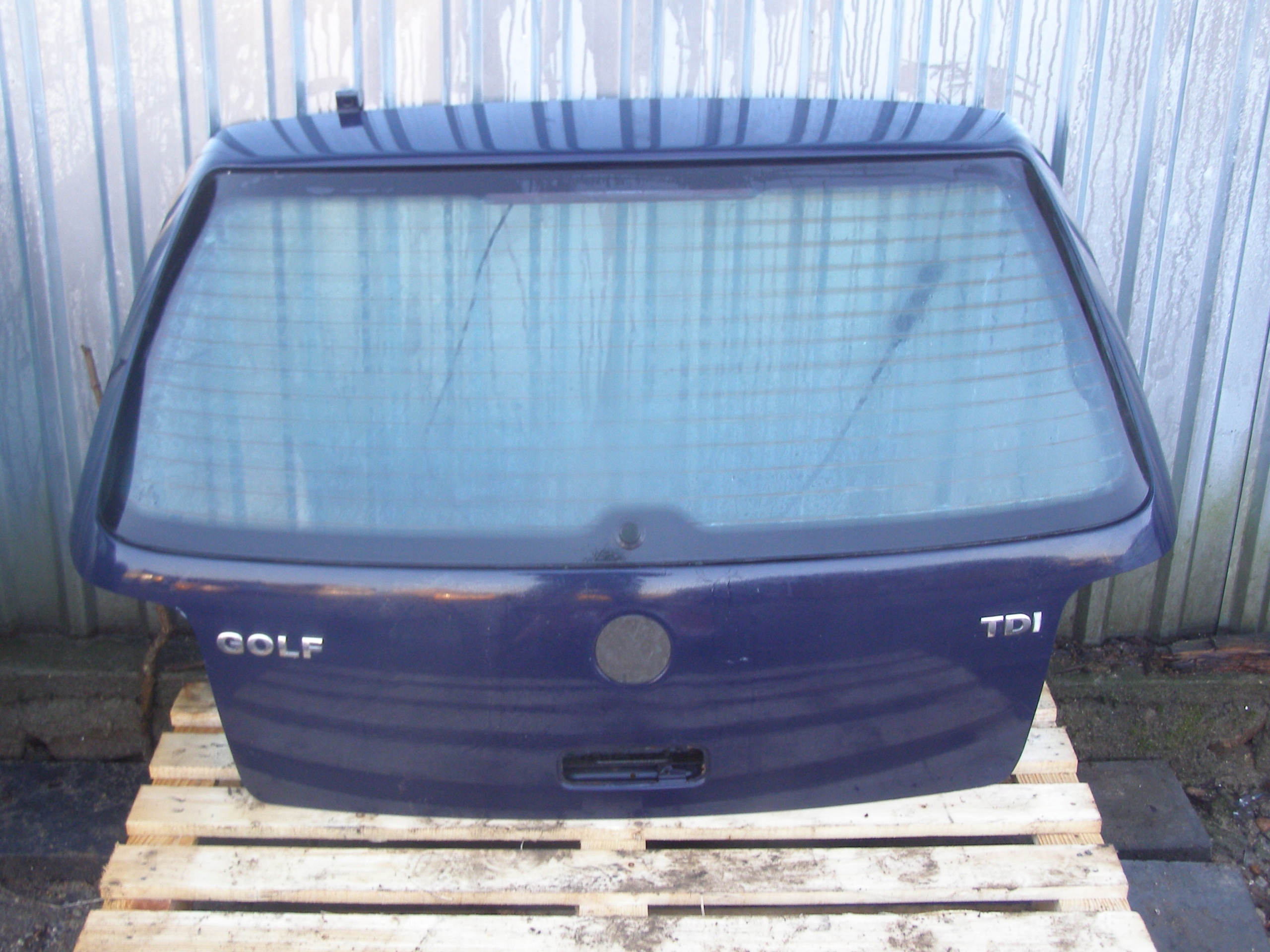 Vw Golf IV hatchback klapa bagażnika