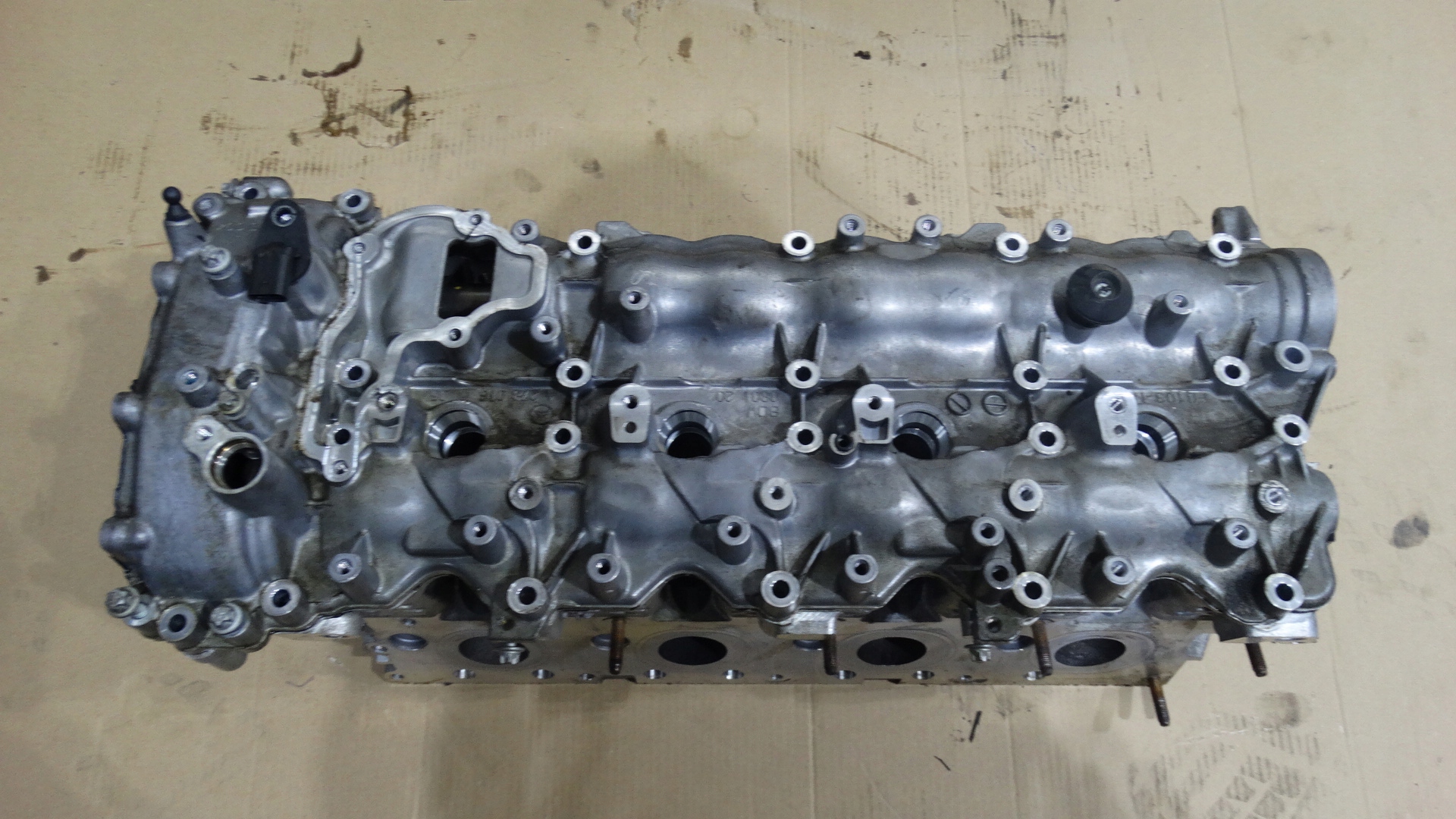 IDEALNA KPL.head. left MERCEDES G ML GL 6.3 1