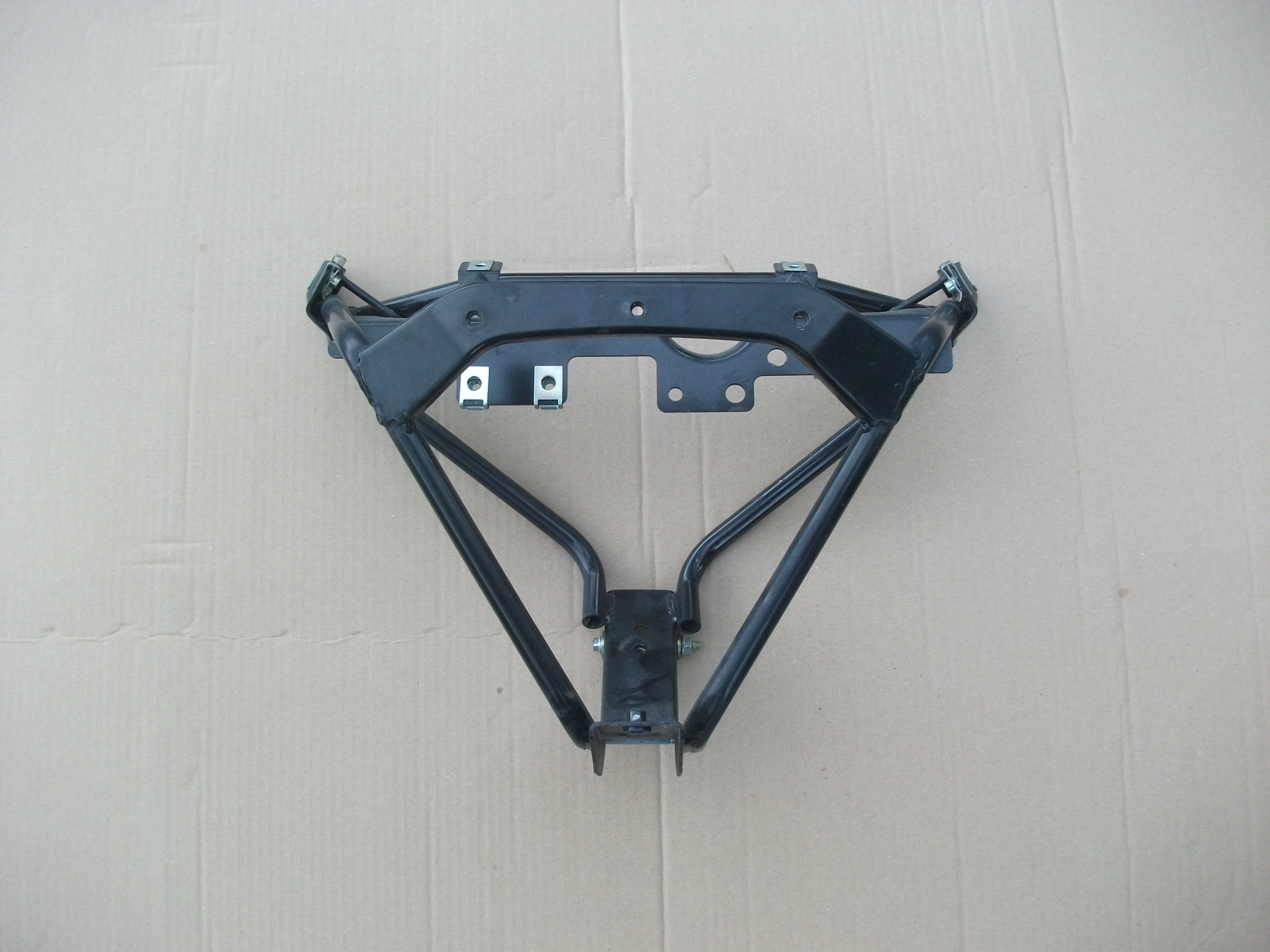 PIAGGIO XEVO 125 ПЕРЕДНЯ РАМА