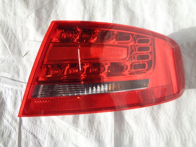 Audi A4 B8 Rückleuchte Rearlamp - Thumbnail 1