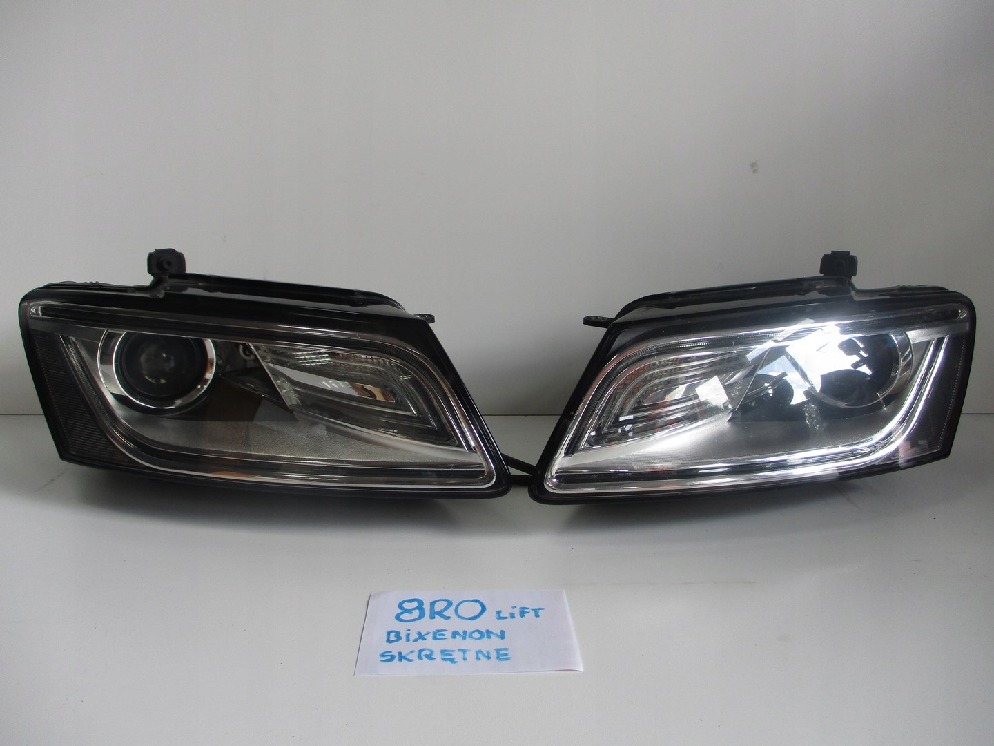 LAMPA PRAWA LEWA AUDI Q5 8R0 LIFT BI-XENON SKRĘTNY