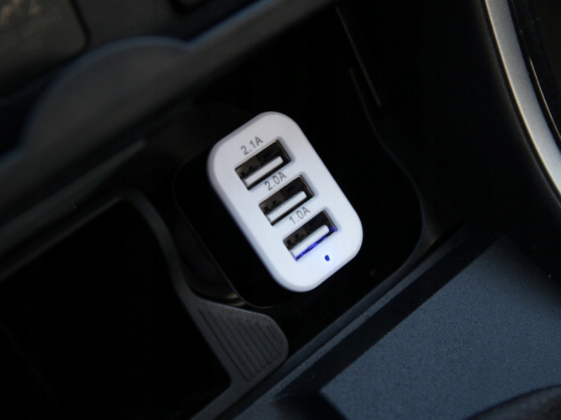 Ładowarka samochodowa 3x USB 5.1A do smartfonu nawigacji GPS rejestratora EAN (GTIN) 5904933314195