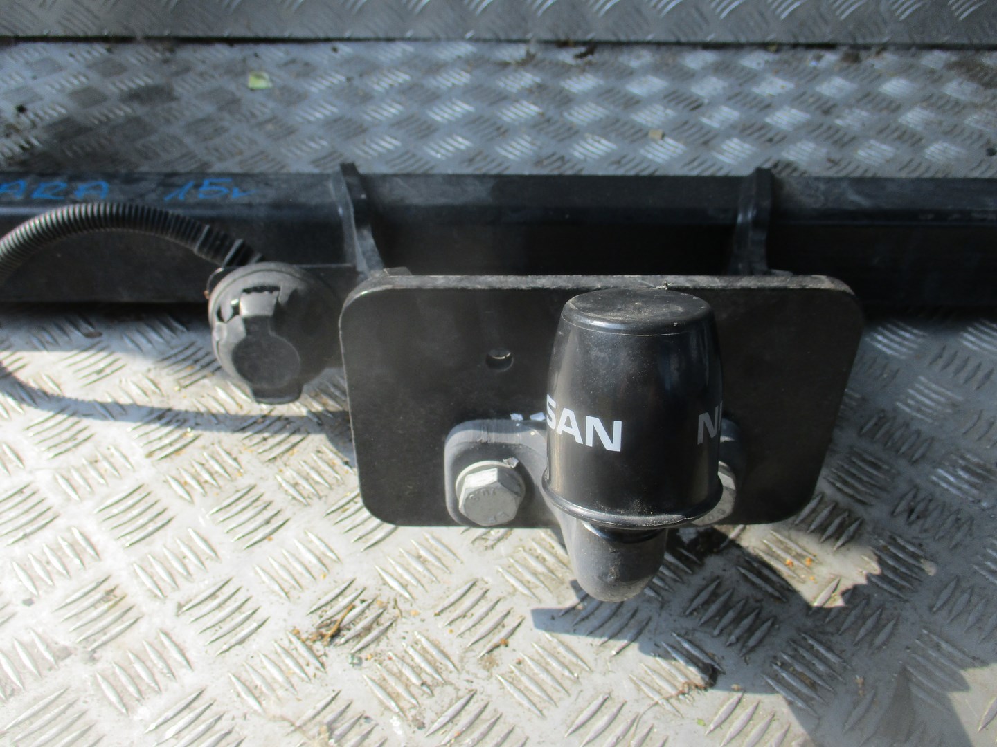 sider rear part tow Nissan Navara 15r