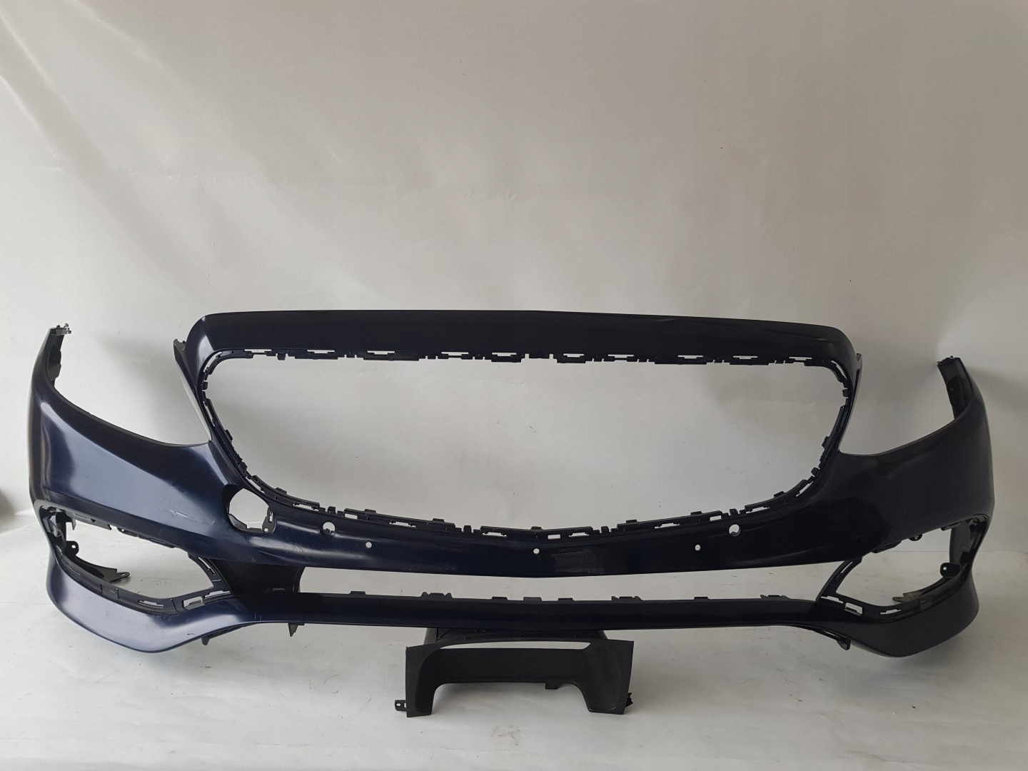 bumper front front MERCEDES E-KLASA 213 PDC