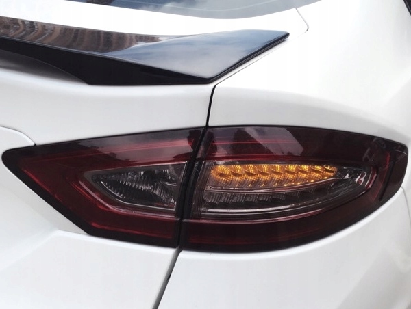 FOLIA DO PRZYCIEMNIANA LAMP POŁYSK CZARNA JASNA Producent FTG