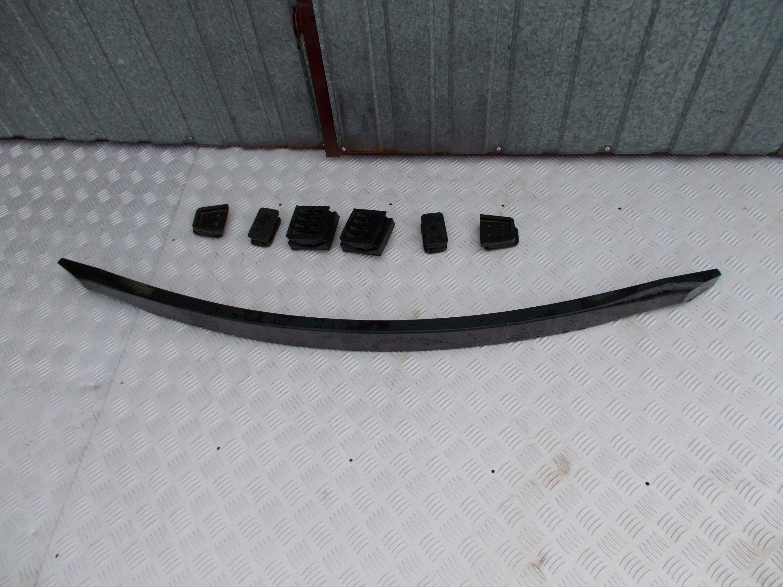 MERCEDES SPRINTER 906 VW CRAFTER RESOR front plastic GUMY komplet OEM