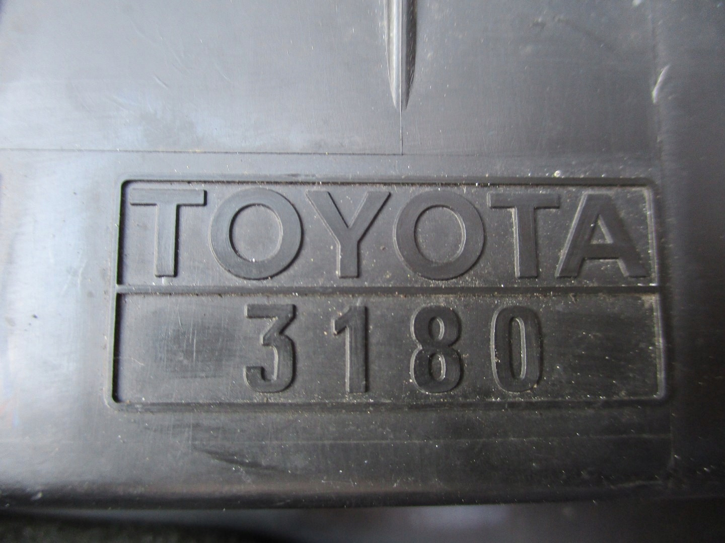 GEHÄUSE FILTER LUFT TOYOTA RAV 4