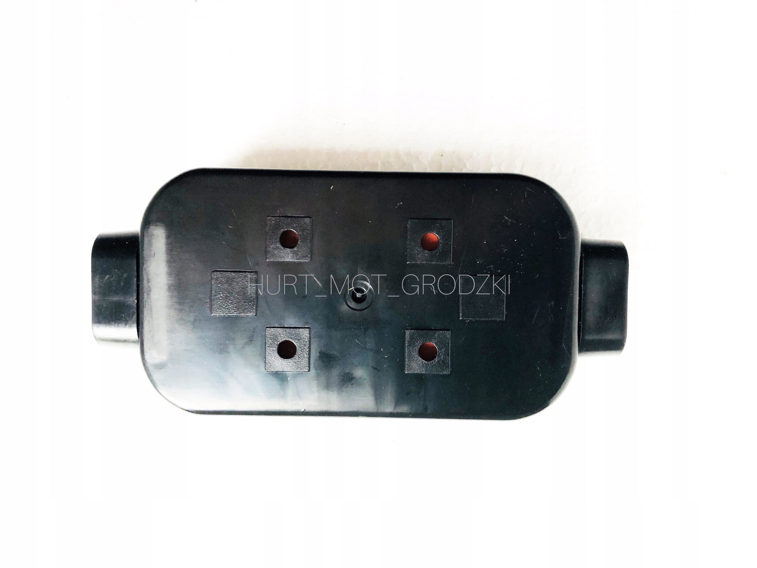 PUSZKA ELEKTRYCZNA HERMETYCZNA DO PRZYCZEPEK 12 Marka 3M