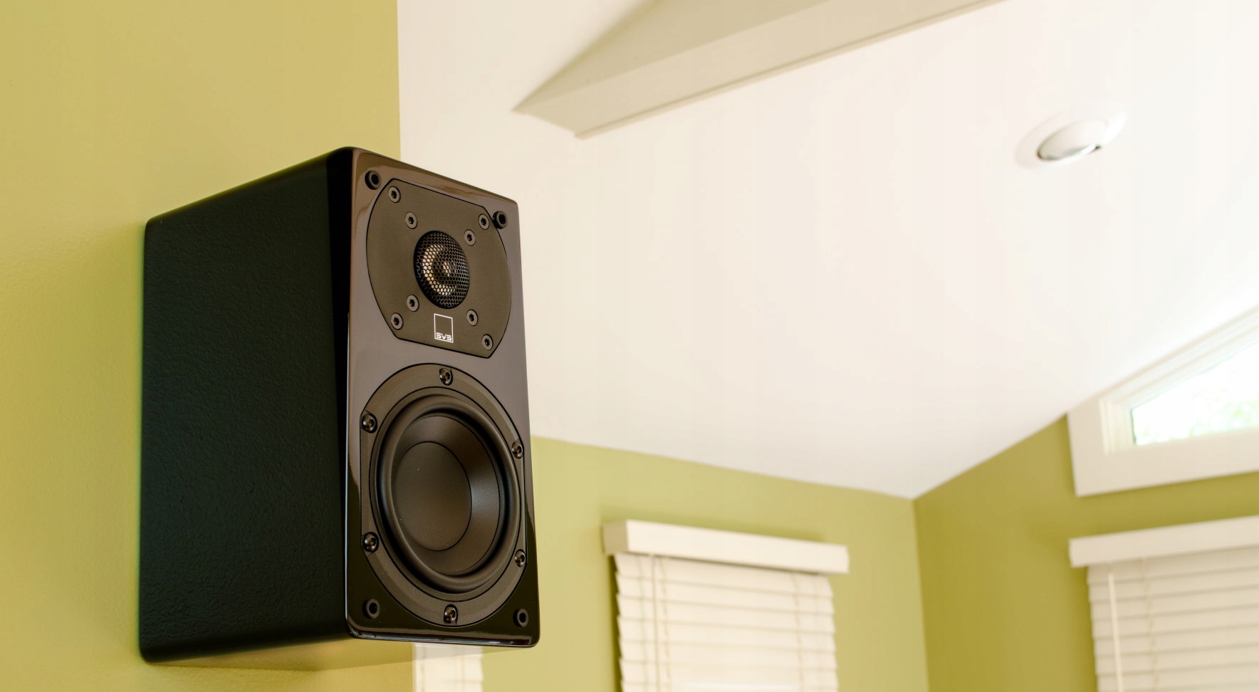 SVS PRIME SATELLITE KOLUMNA SURROUND BLACK PIANO 1 sztuka Model Prime Satellite