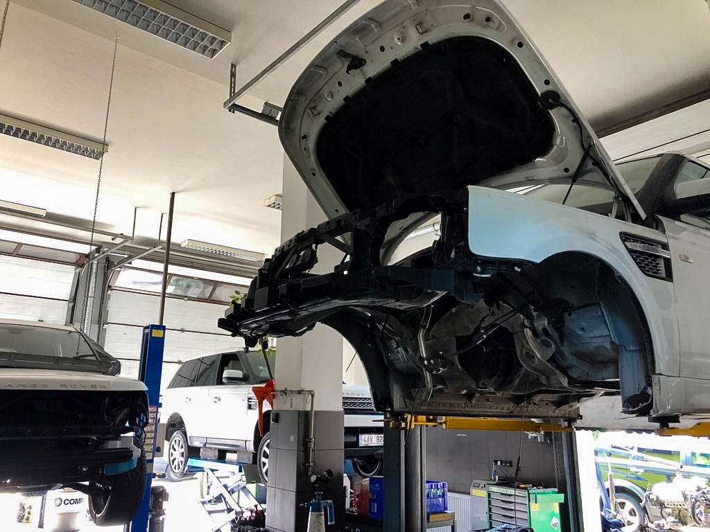 SILNIK LAND RANGE ROVER 3.0 TDV6 Producent części Land Rover OE