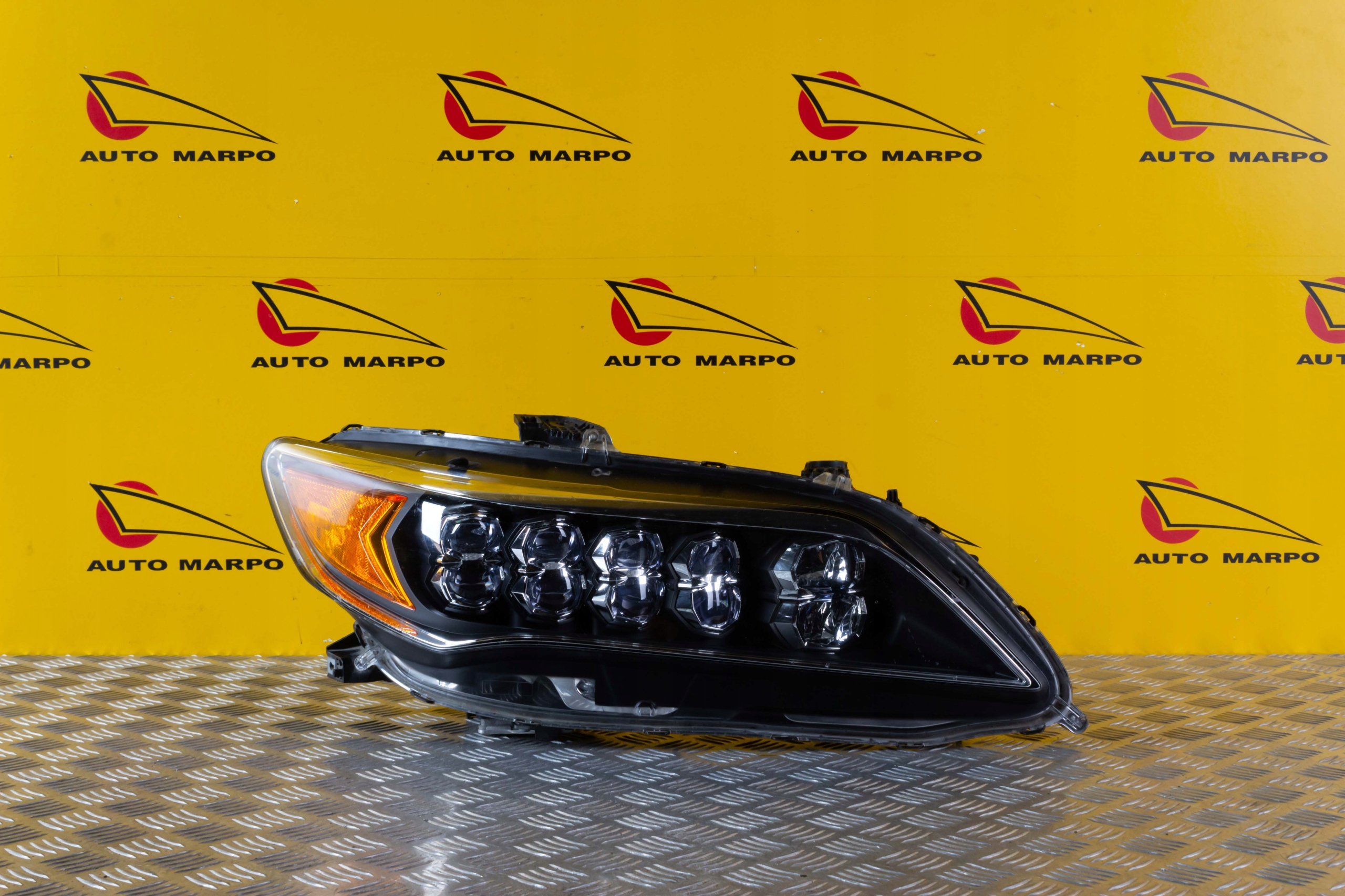 ACURA RLX 2014-2017 REFLEKTOR LAMPA R FULL LED USA Strona zabudowy prawa