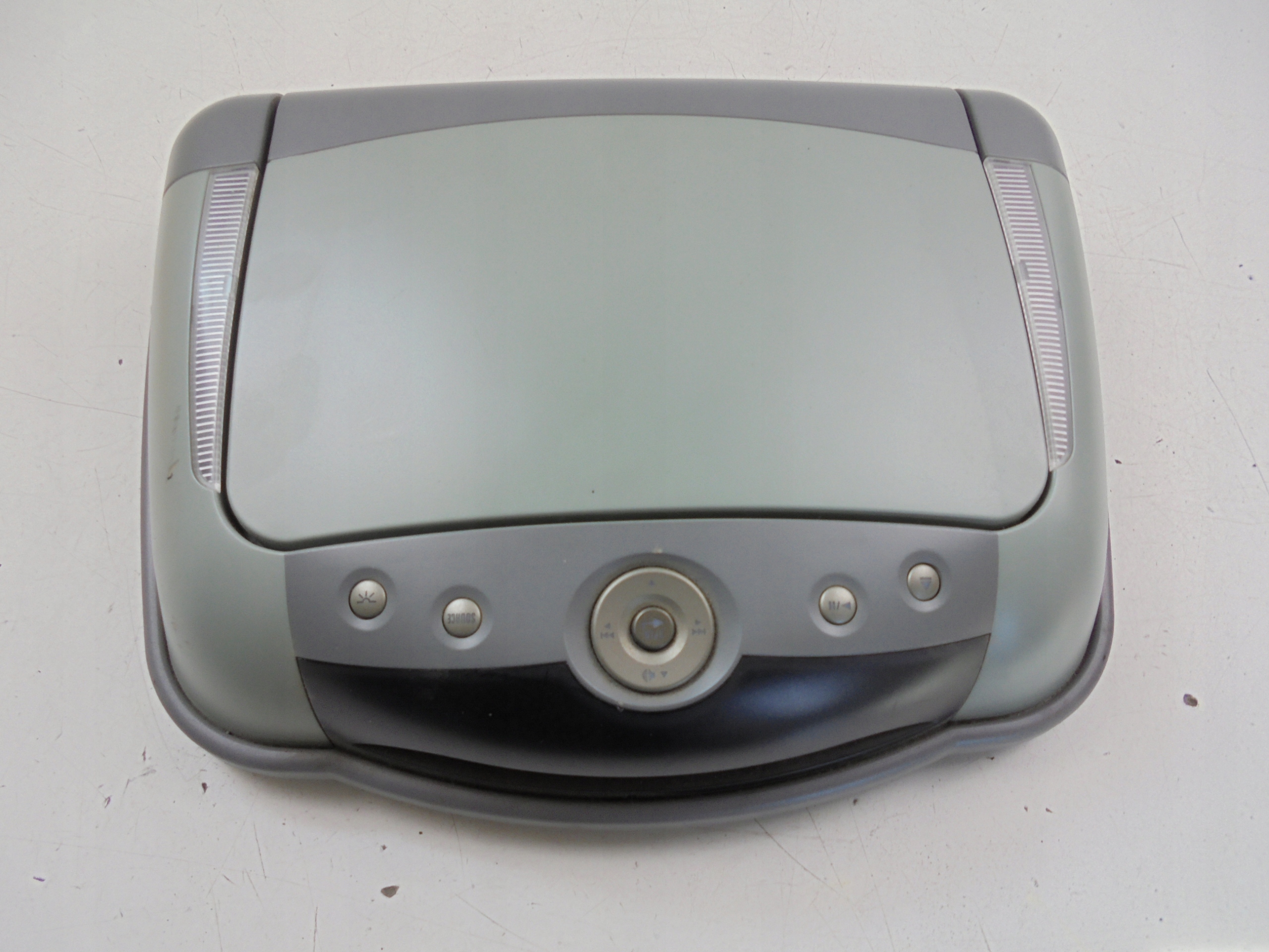 DVD-ПЛЕЕР ЖК-ДИСПЛЕЙ MITSUBISHI GRANDIS